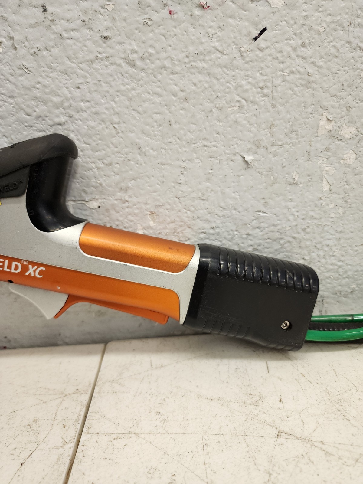 Lightweld XC LW220991. Gun Only. No Other Accessories Included.