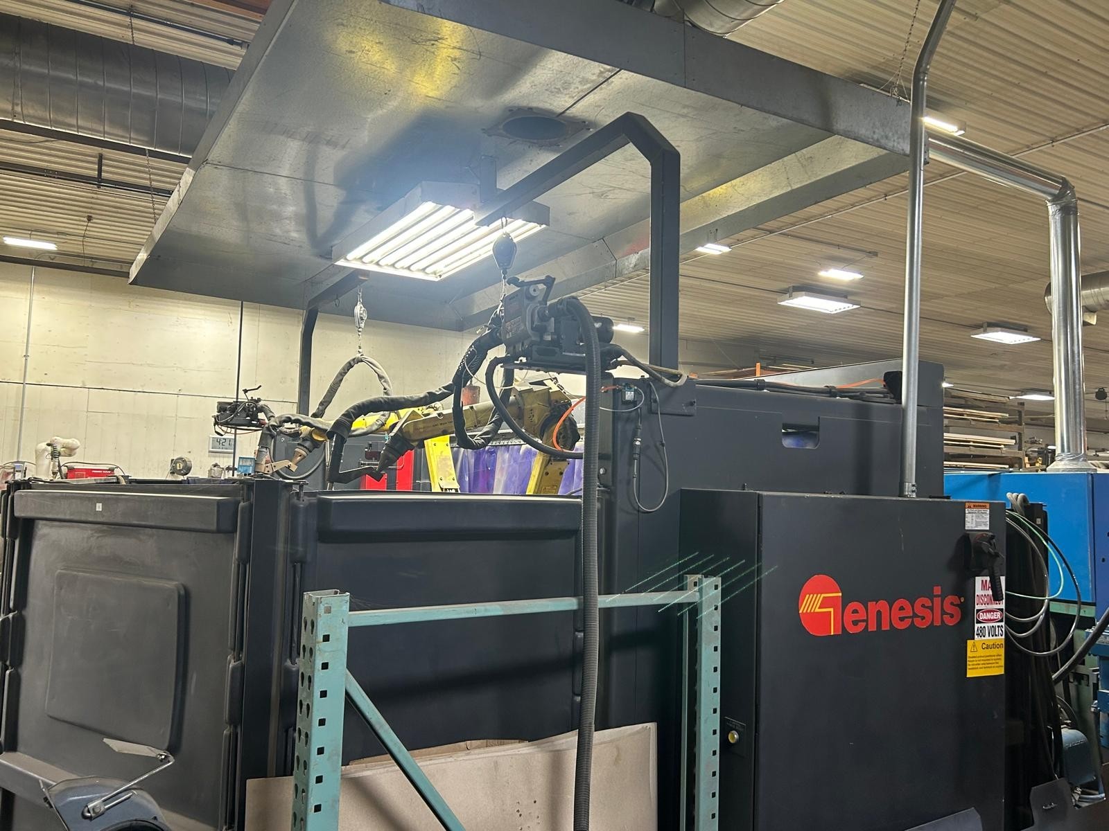 Lincoln Powered Robotic Welding Cell with Fanuc Robots by IPG Genesis Automation