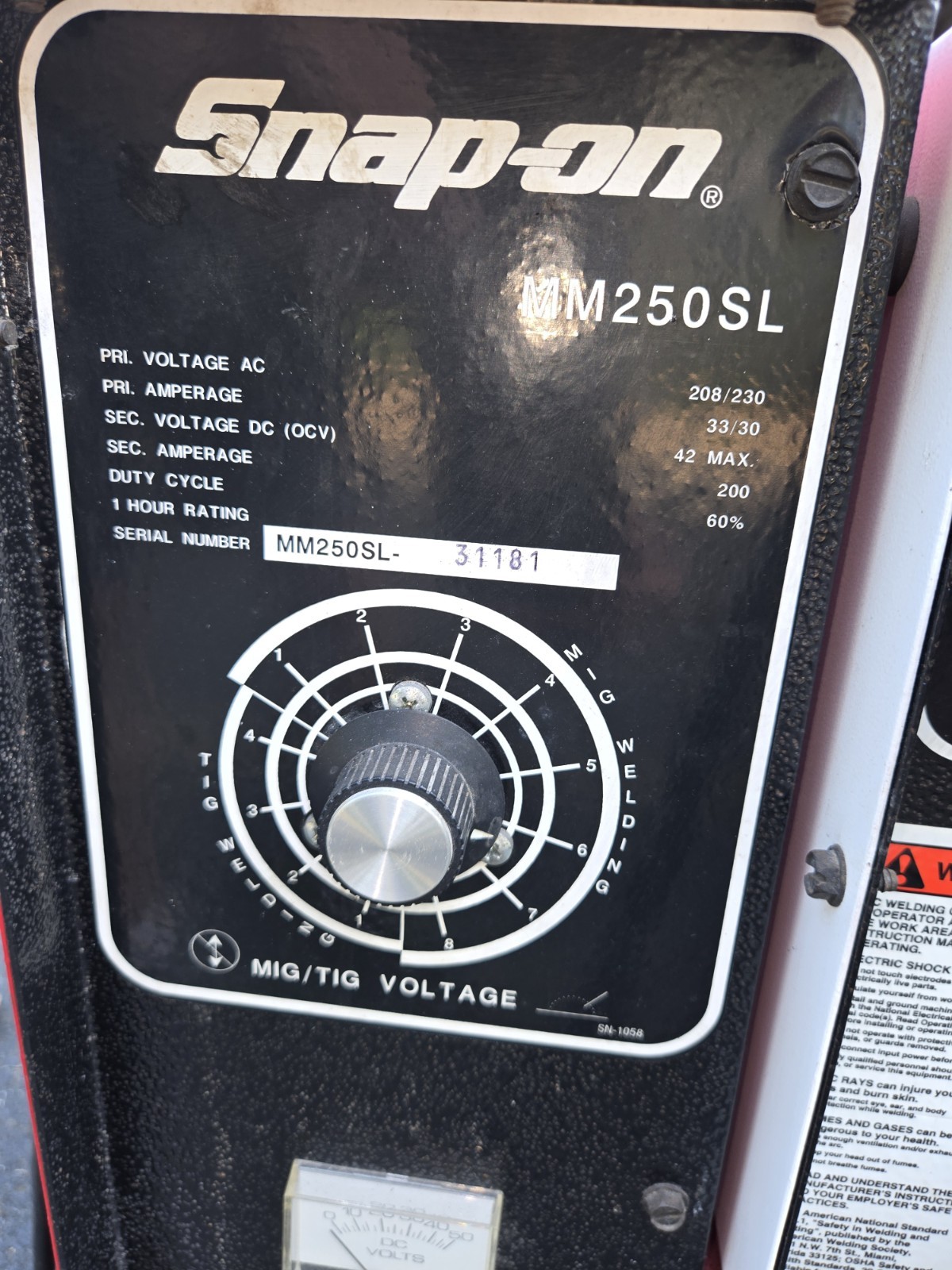 Snap-on MM250SL MIG Welder 208/230V With Gas Semi-Automatic Feed Steel