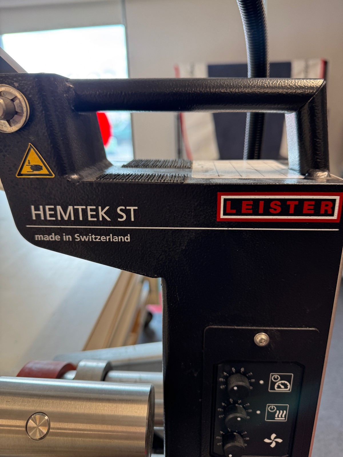 LEISTER UNIROOF 300, 120V/1800W, 40mm, US Plug
