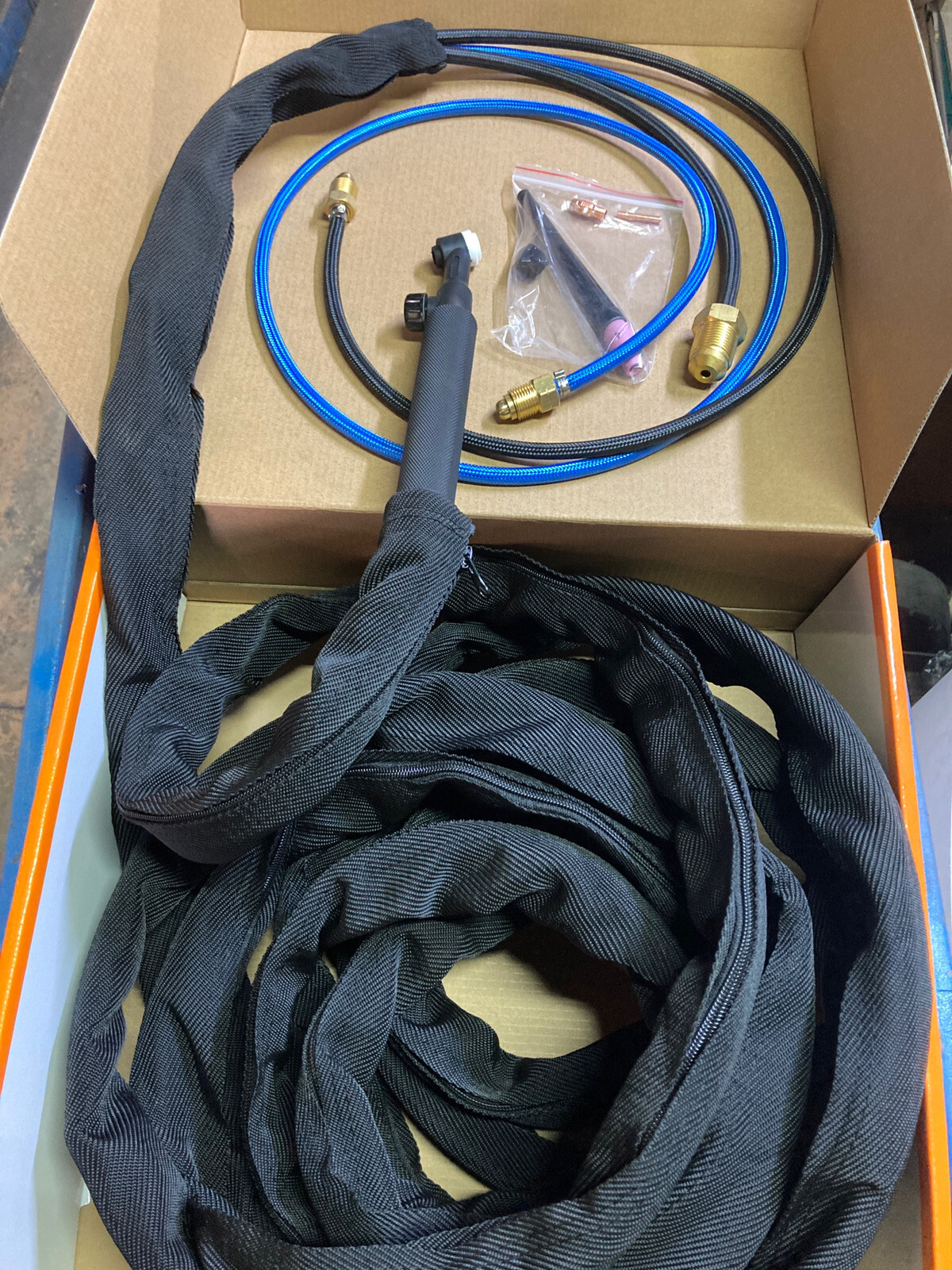 Syncrowave Tig Torch 20V25WC Rubber hoses, with valve 25 ft Long 250A & cover