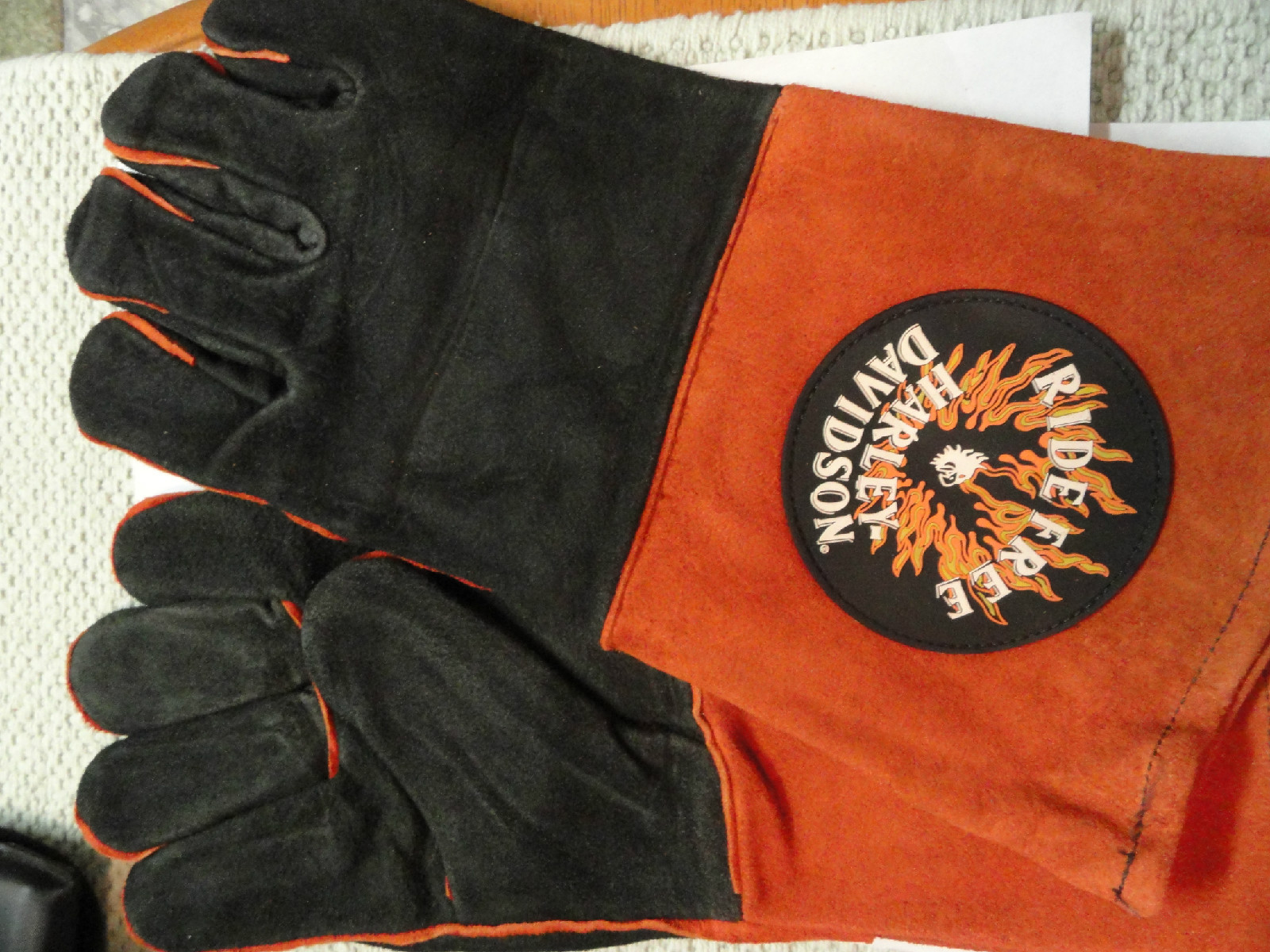 1 Pair of Harley Davidson “Ride Free” Welding Gloves, XL