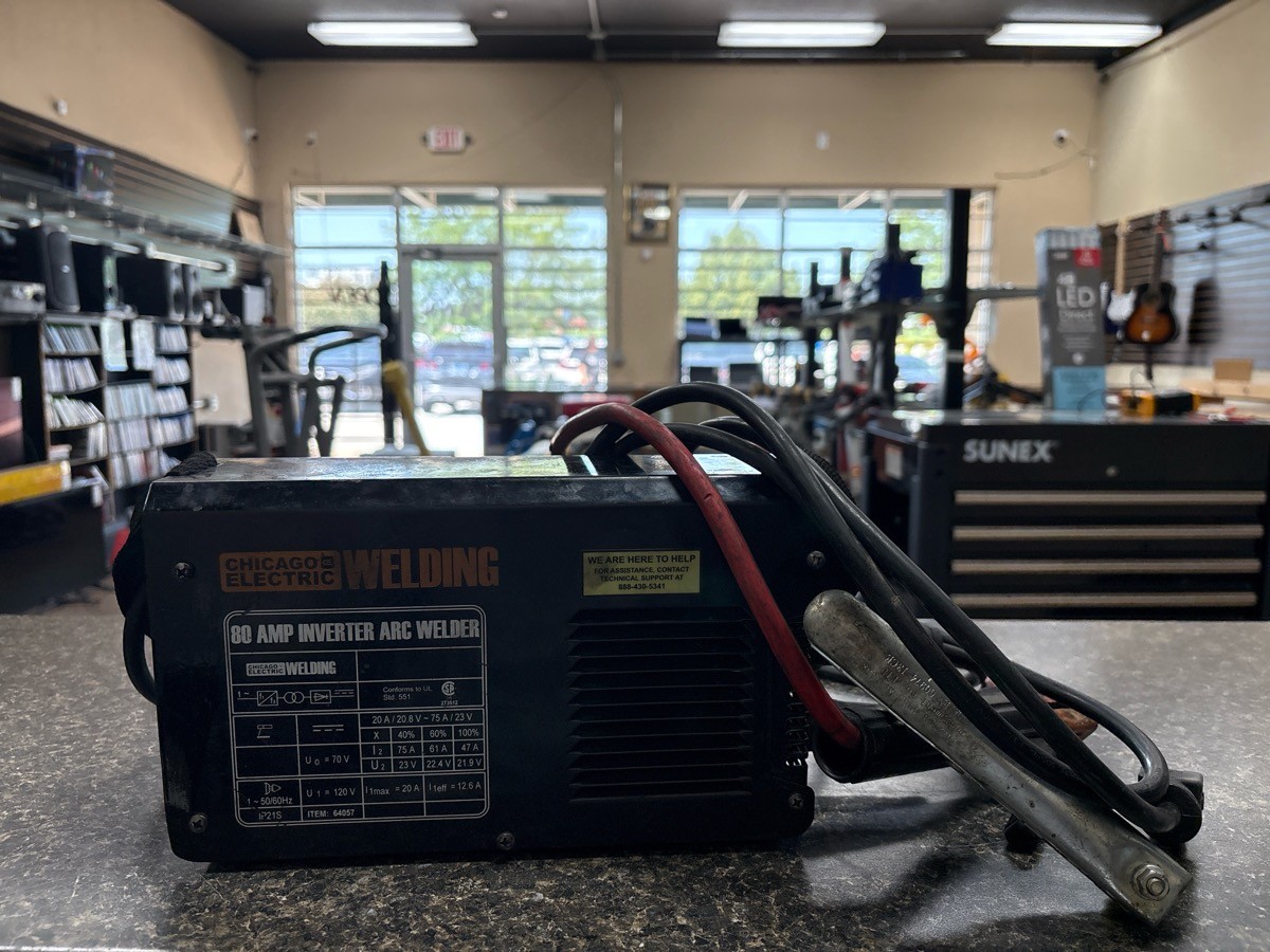 USED CHICAGO ELECTRIC 64057 80 AMP INVERTER ARC WELDER (QUI005390)