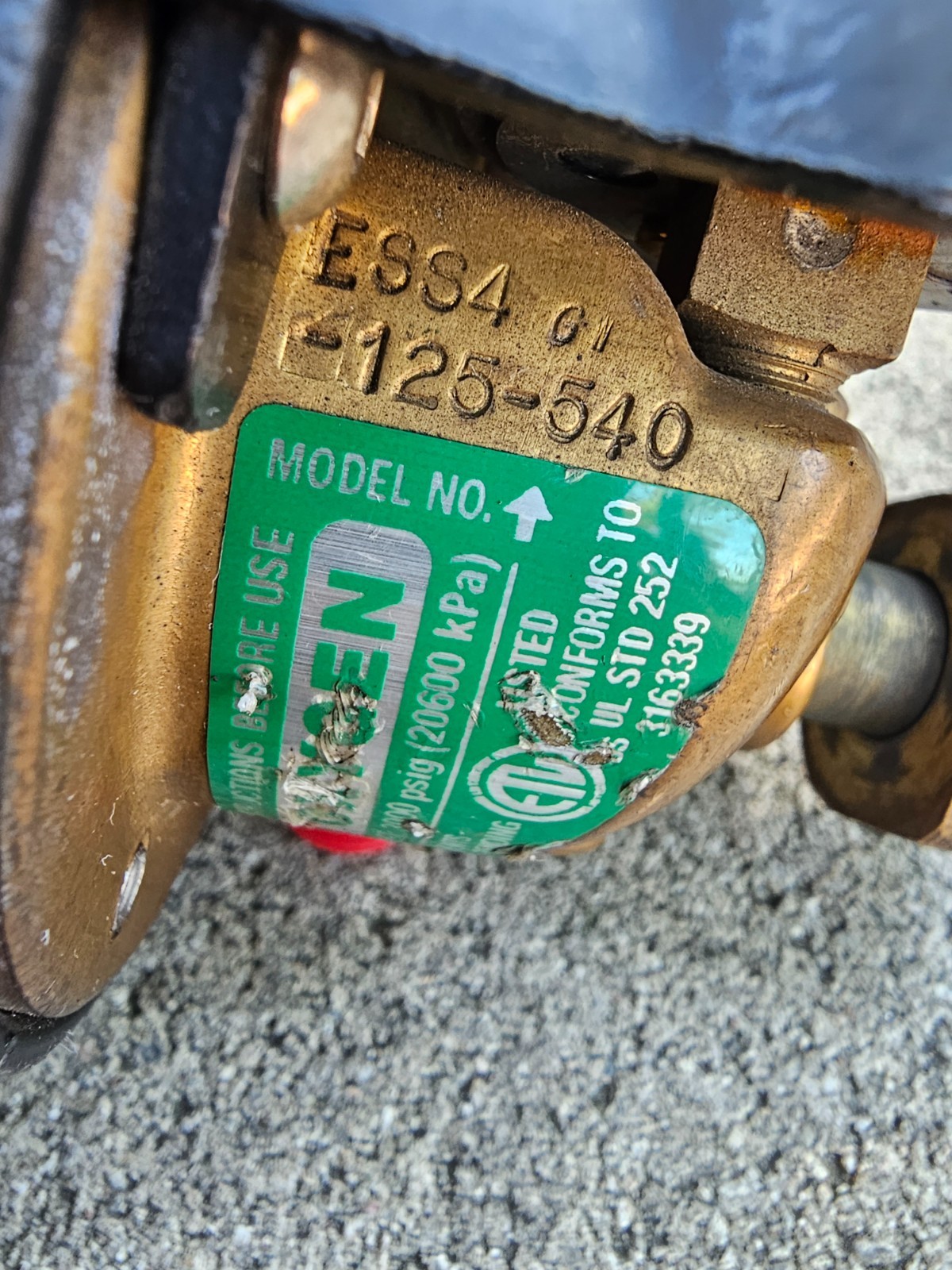 Victor ESS4-125-540 High Capacity Welding Oxygen Regulator – Works Great