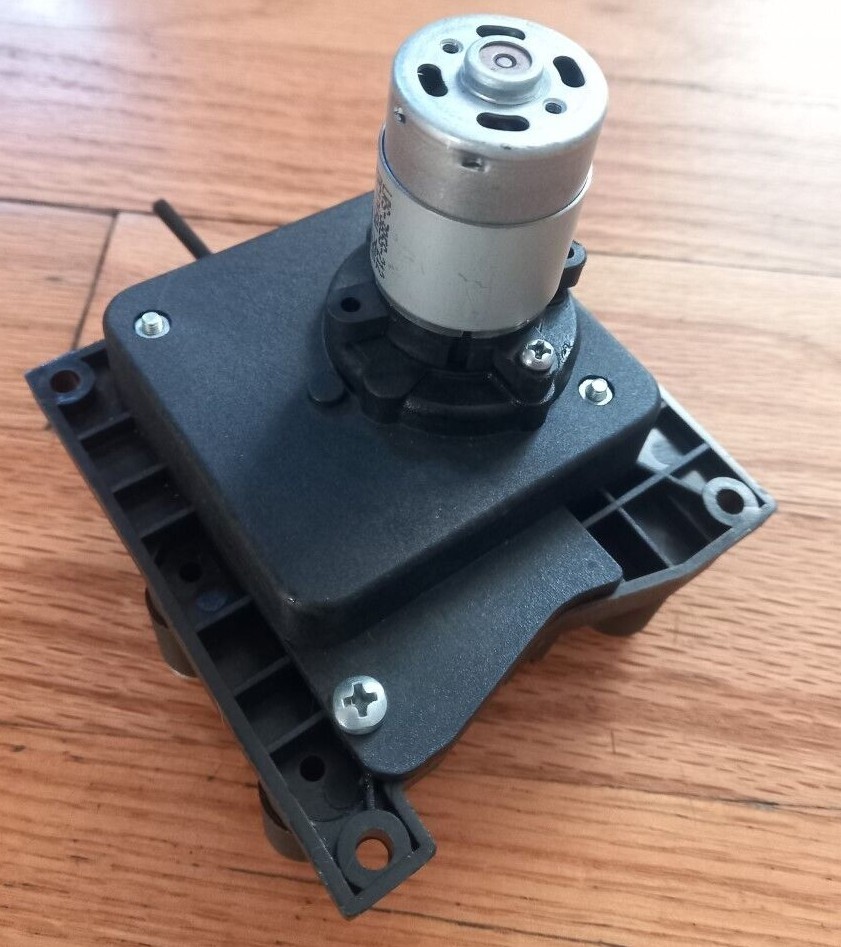 Wire feed motor for Chicago Electric MIG 100 welder, wire feeder
