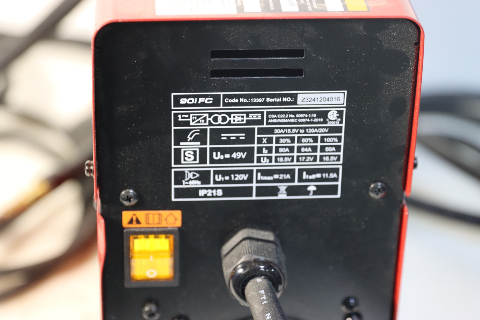 Lincoln Electric WELD-PAK 90i FC Flux-Cored Wire Feeder Welder, Needs New Tip