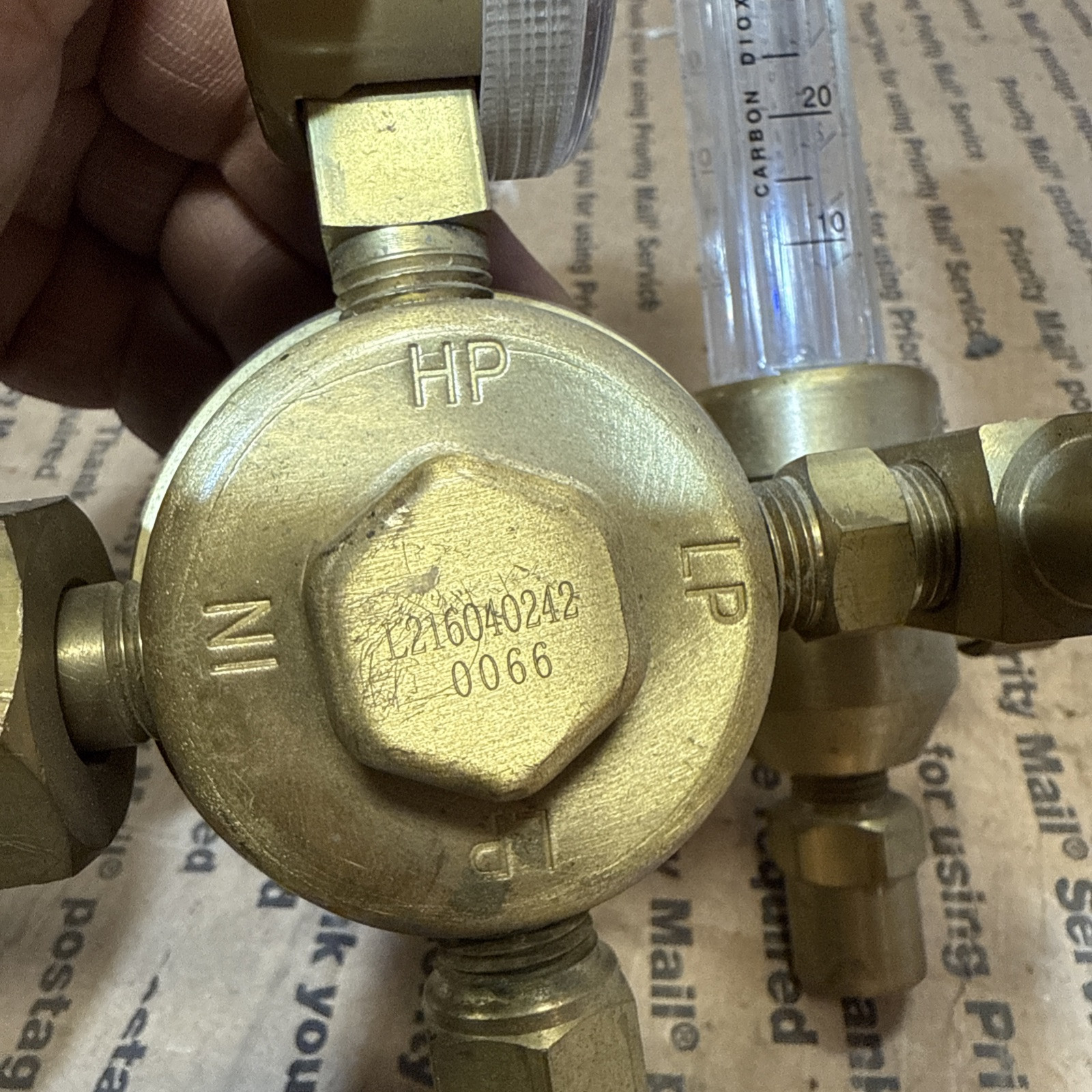 Centec 196AR-60 Compressed Gas Regulator Used Free Shipping Has Engraving