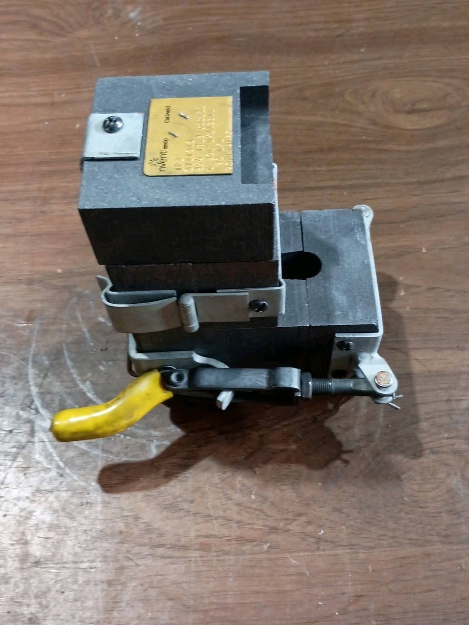 nVent/ERICO CADWELD MOLD IPB GYE18IG 3/4 17.3 CUCLRD 6 SOL WB1331L 90 W/M