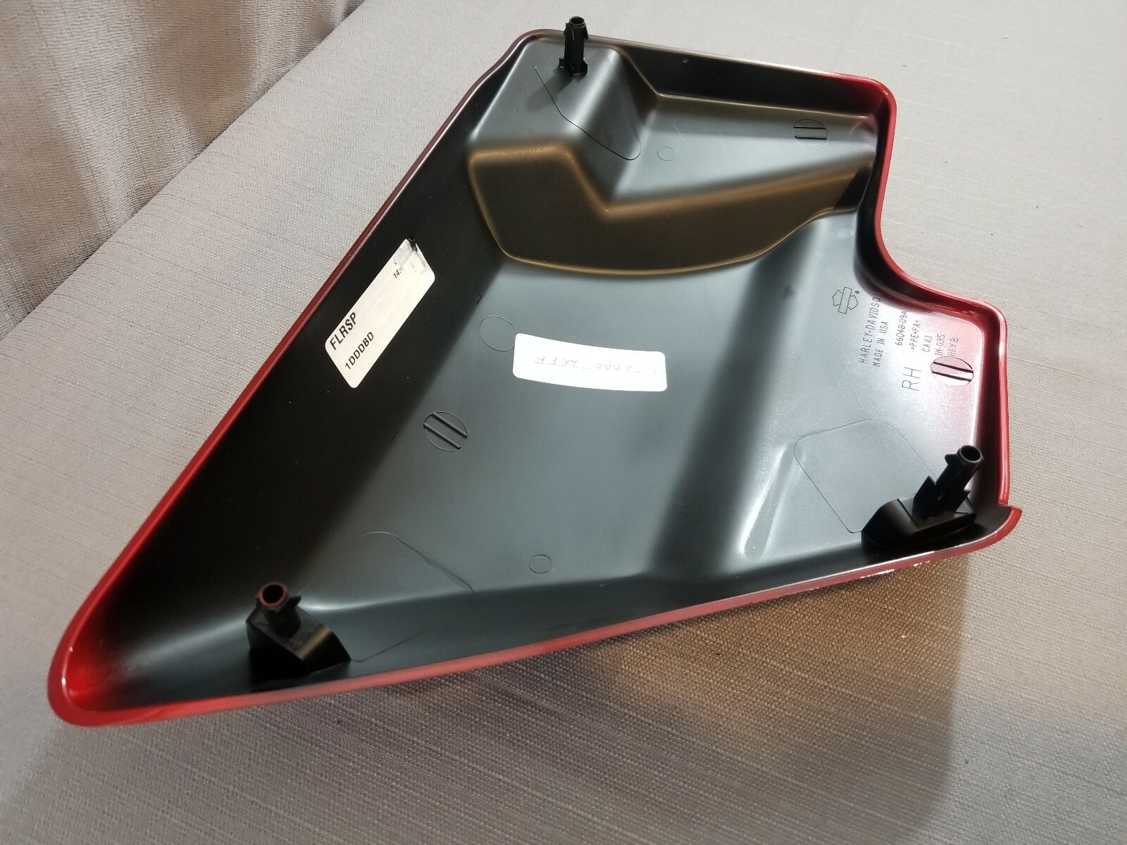 NOS OEM Harley-Davidson RH Side Cover For 2018 FLTRXS -Wicked Red – 57200072EFF