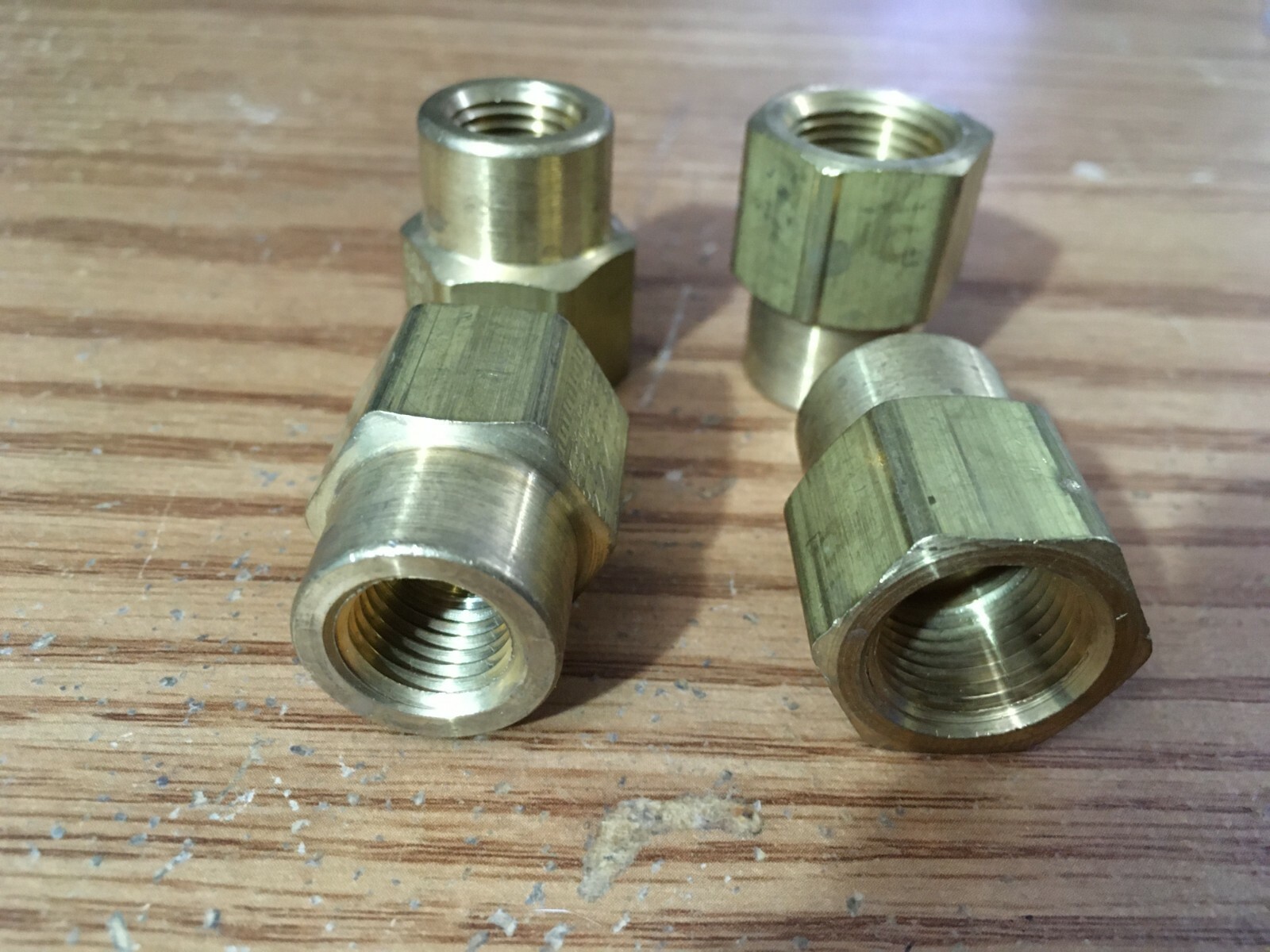 (4) 3/8″NPTFx1/4″NPTF 7/8″Hex 1.16″L CA360 Brass Reducing Coupling
