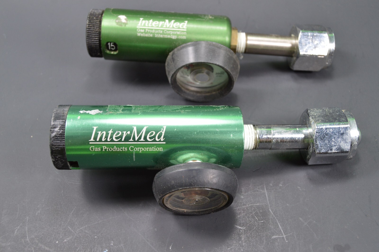 Intermed Oxygen Gas O2 Regulator Gauge 0-15B/540,Made in USA
