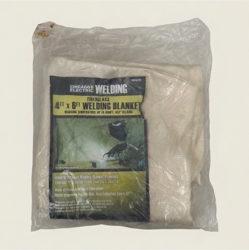 Chicago Electric Fiberglass Protective Welding Blanket 4 ft x 6 ft Tan
