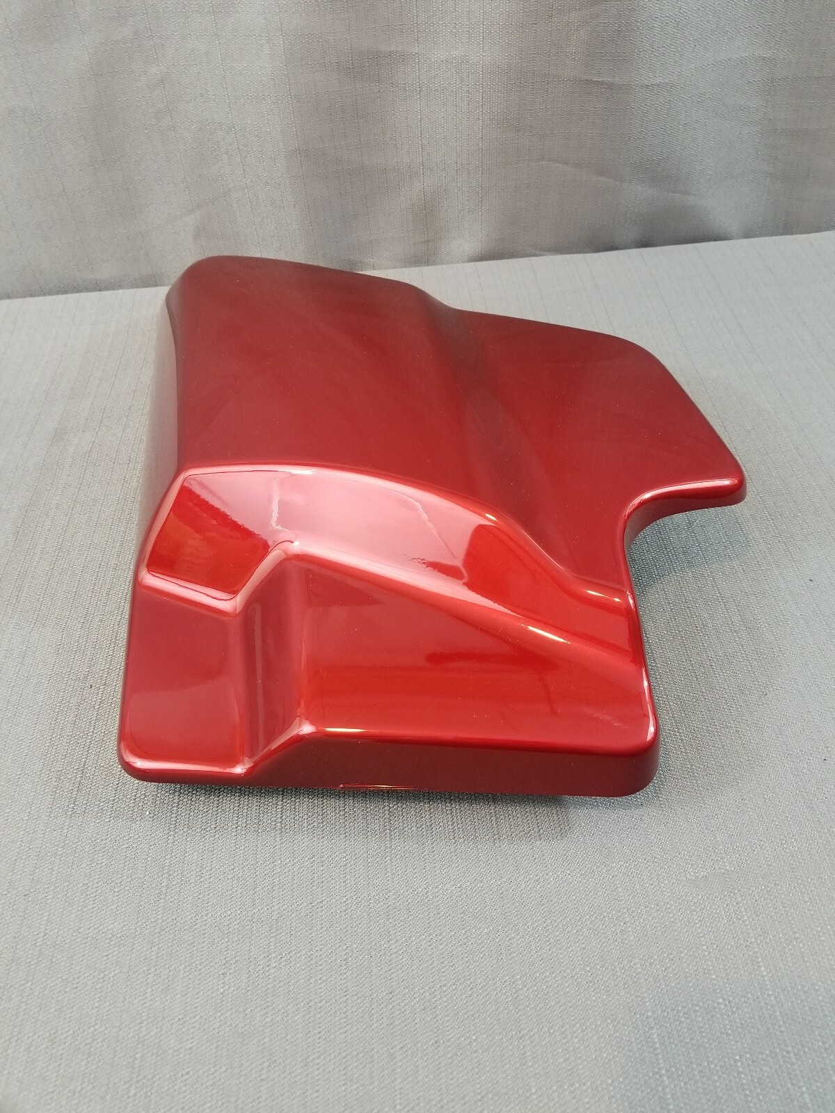 NOS OEM Harley-Davidson RH Side Cover For 2018 FLTRXS -Wicked Red – 57200072EFF