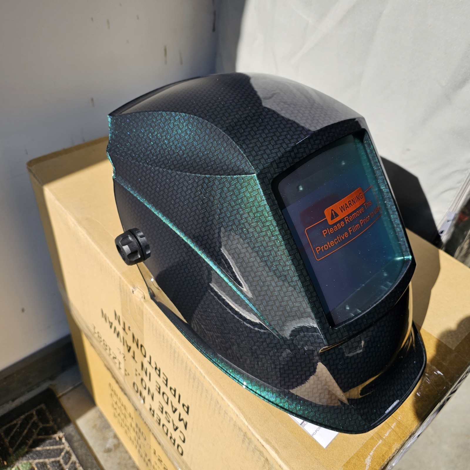 Hydro Dipped Welding Helmet AUTO DARK FLIP FLOP GREEN TO PURPLE Carbon Fiber