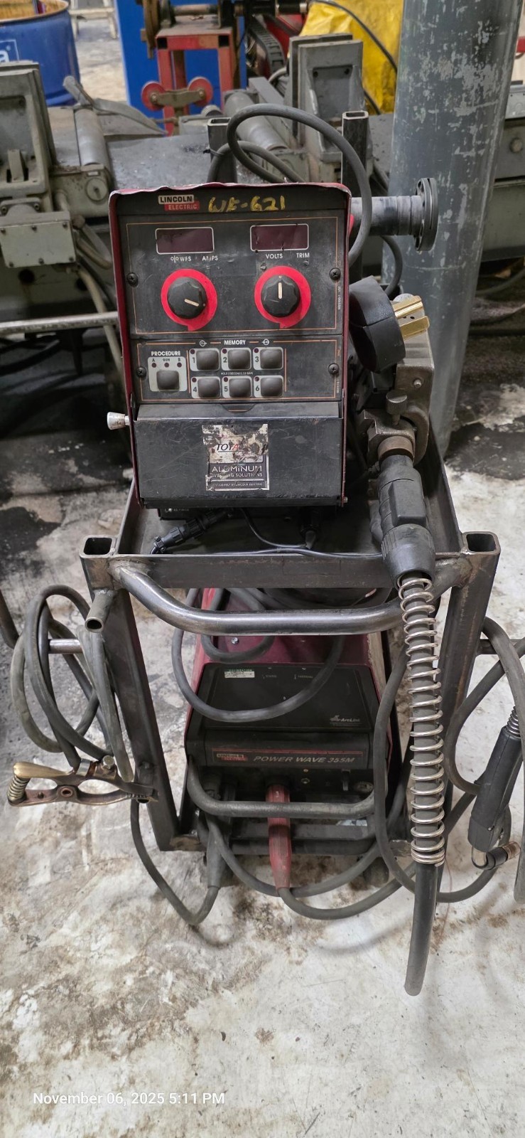 Lincoln Power Wave 355M/Power Feed 10M setup with Cart, works great!