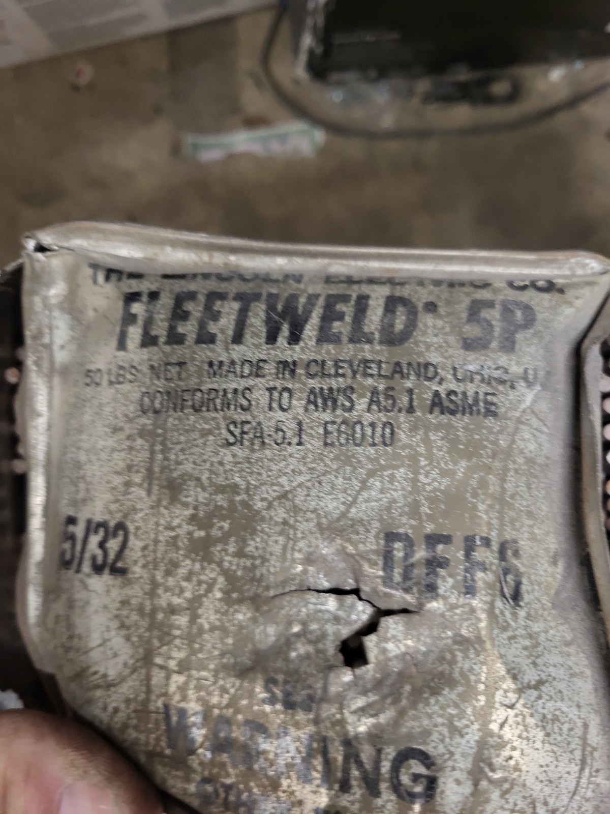 Lincoln Electric Fleetweld 5P 6010 Welding Electrode 3/32″x12″ 33lb Can Red