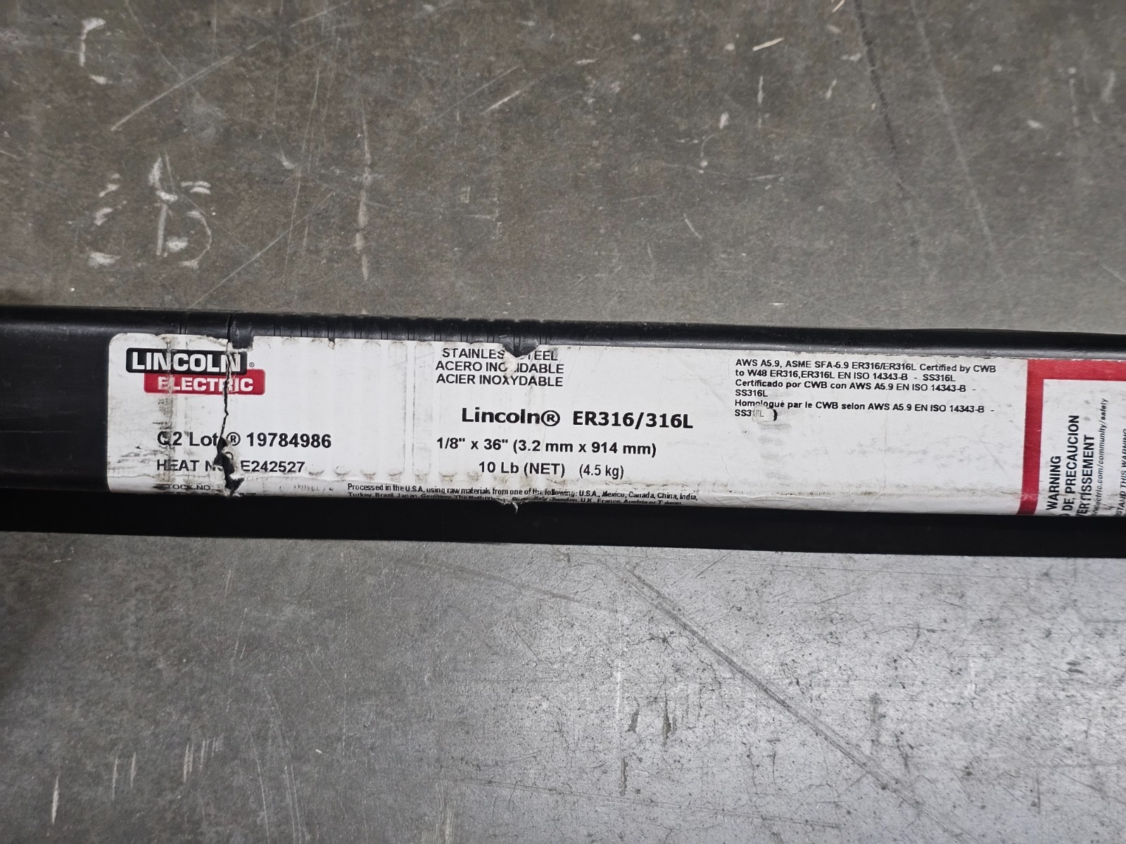 Lincoln ED034447 1/8 in x 36 in ER316/316L Stainless Stick Electrodes -10lb Tube