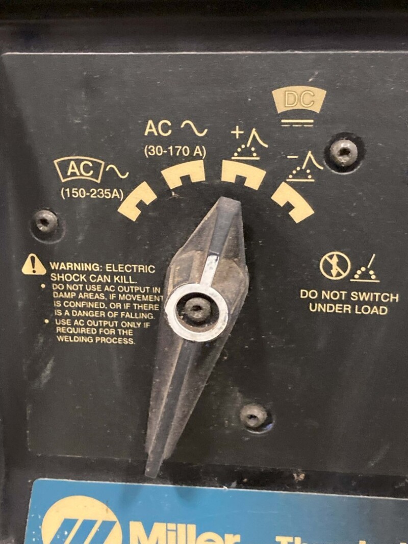 Miller Thunderbolt XL 225/150A Welding Power Source 230V, 1PH, 50/60Hz, 903642