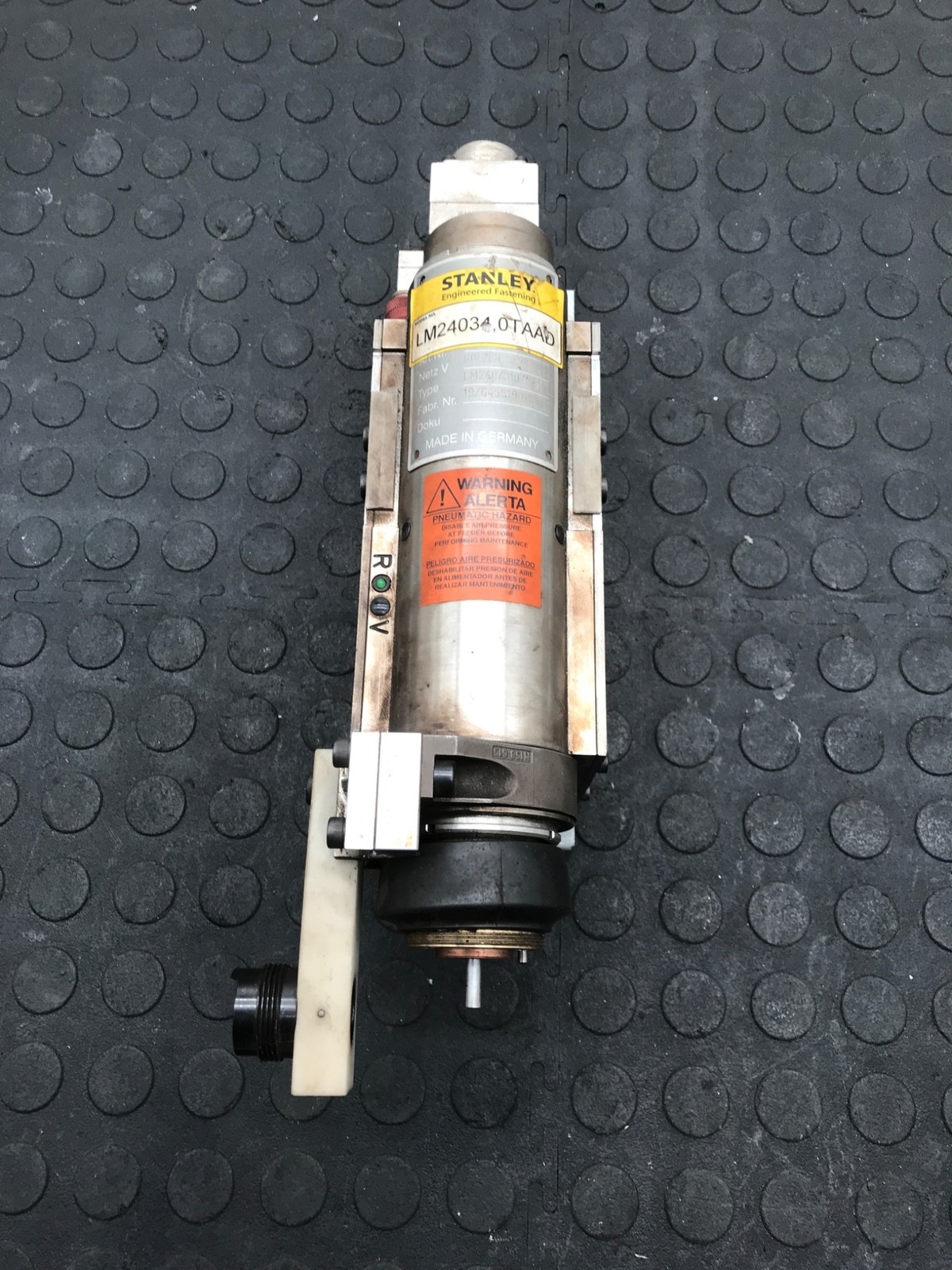 STANLEY LM24034‑OTAAD Robot Stud Welder USED – AS IS