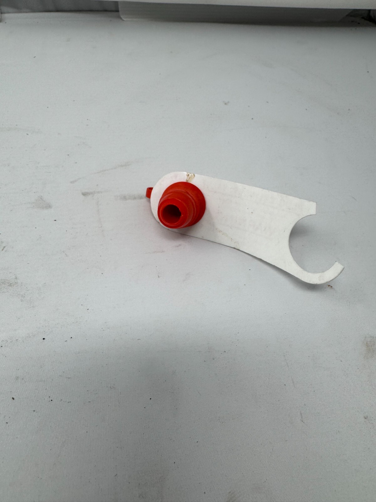 Sherwood 880-10 Plug Cylinder Valve Red LP Propane DOT Cap w/ Warning Tag