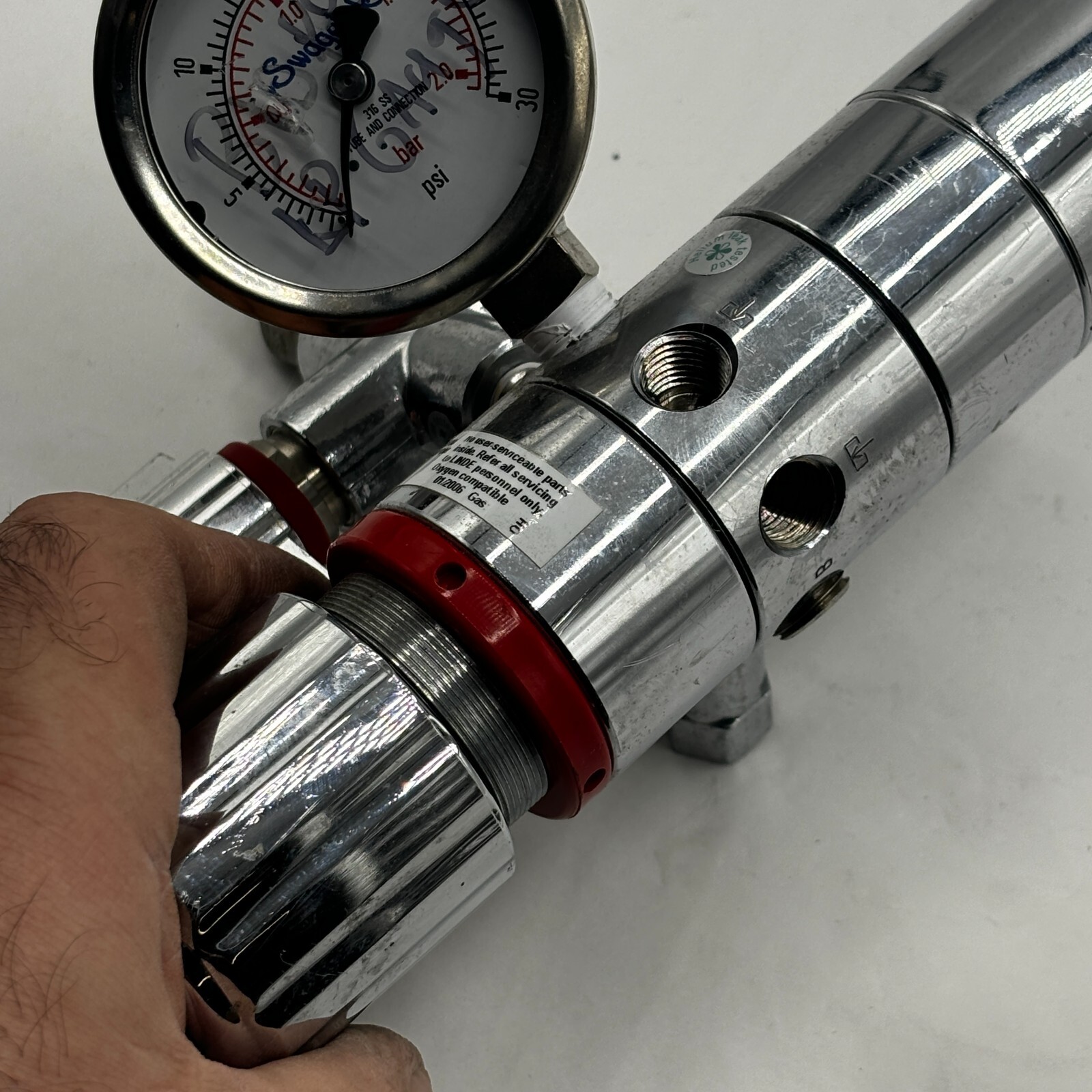 LINDE CB 200/1 9D 580 CYLINDER PRESSURE REGULATOR SINGLE STAGE CB200/1 9D580 🔔