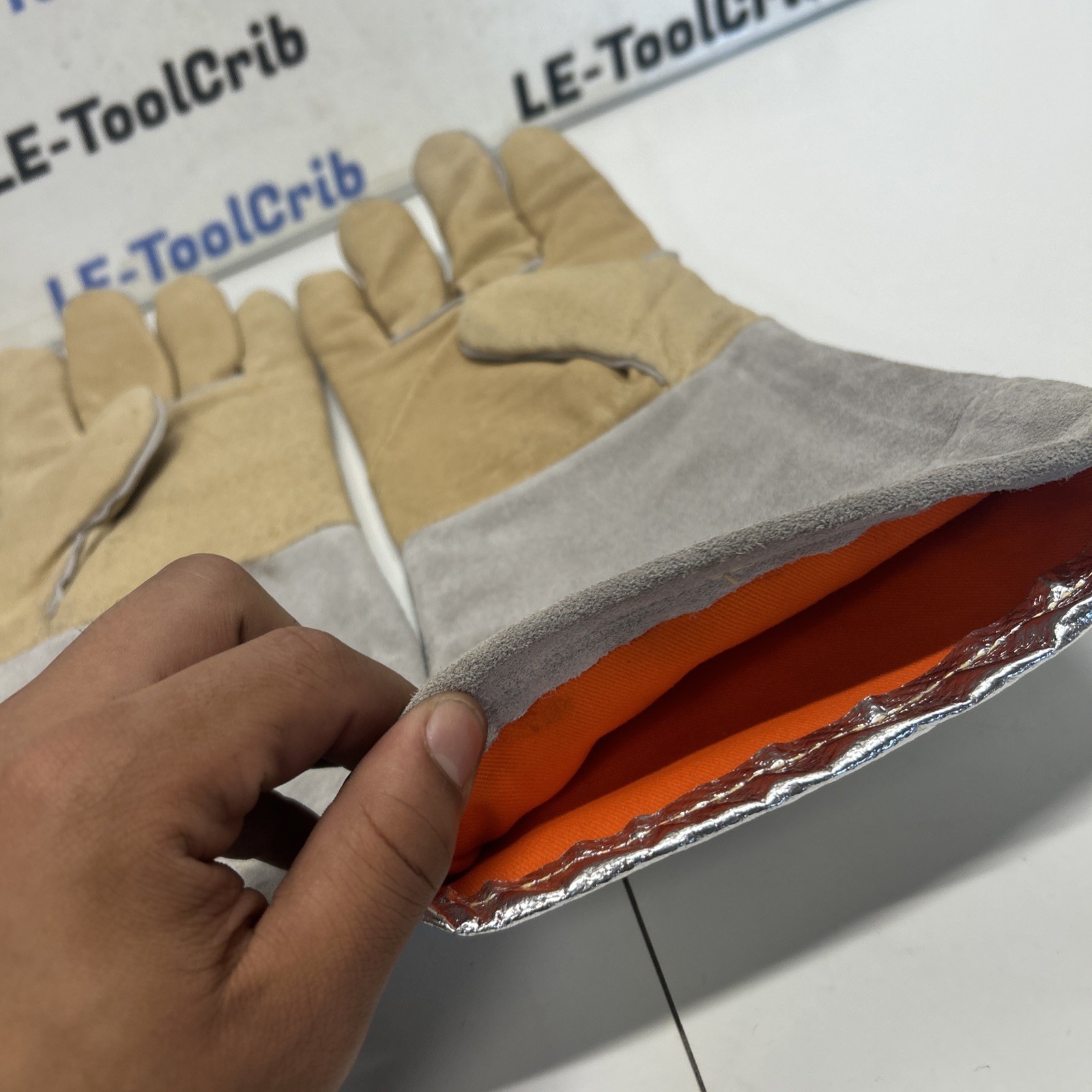 NEW Pair Aluminized Heat Resistant Gloves Foundry Torch Welding AC-295