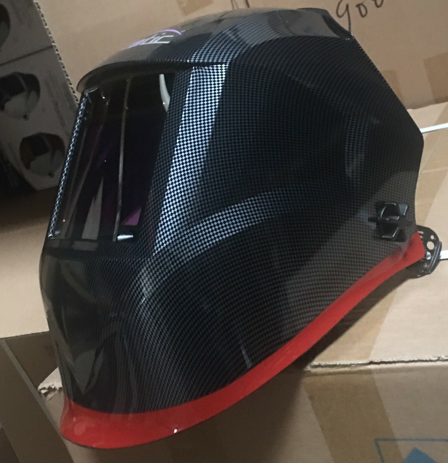 CNR9 AUTO DARKENING WELDING/GRINDING HELMET sensitive,4 sensor, DIN 4-13 Hood