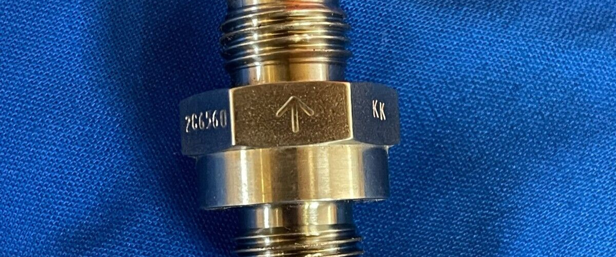 CRISSAIR CHECK VALVE #2C6560 THREAD COUNT 1.5 ID 5/16″