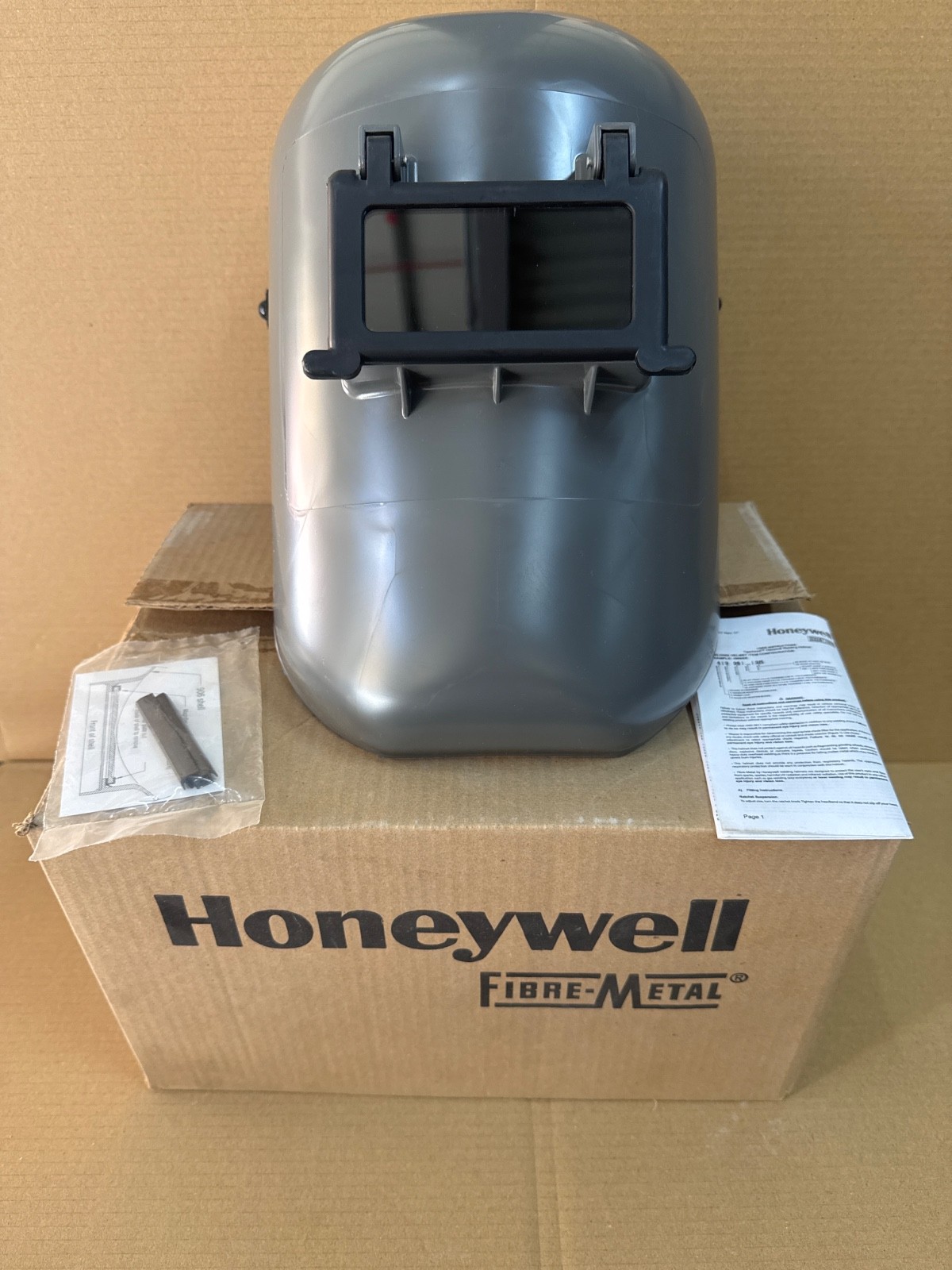 Fibre-Metal by Honeywell 5906GY Welding Helmet