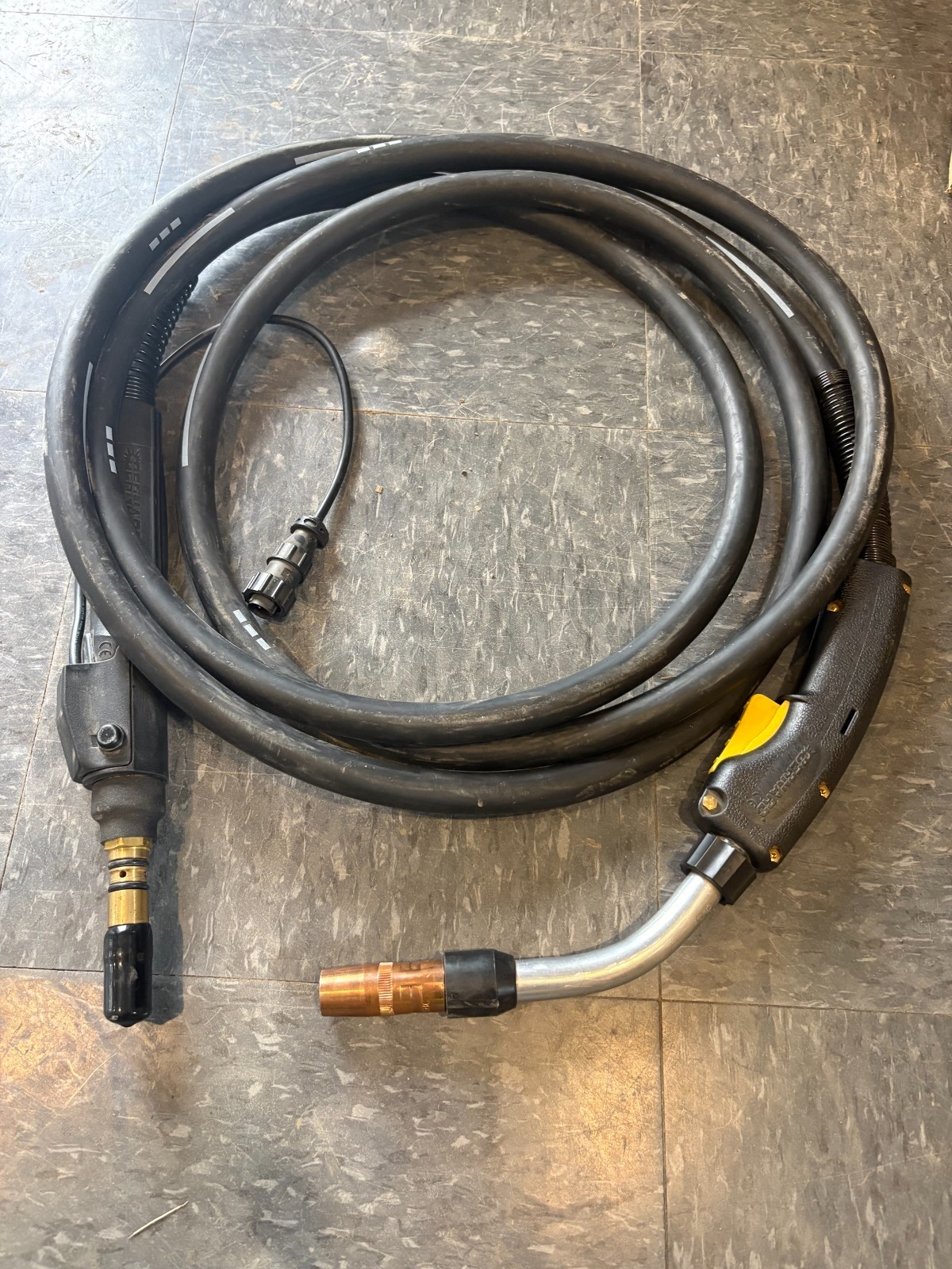 UNTESTED Bernard MIG GUN 400A, Water-Cooled, 15FT.