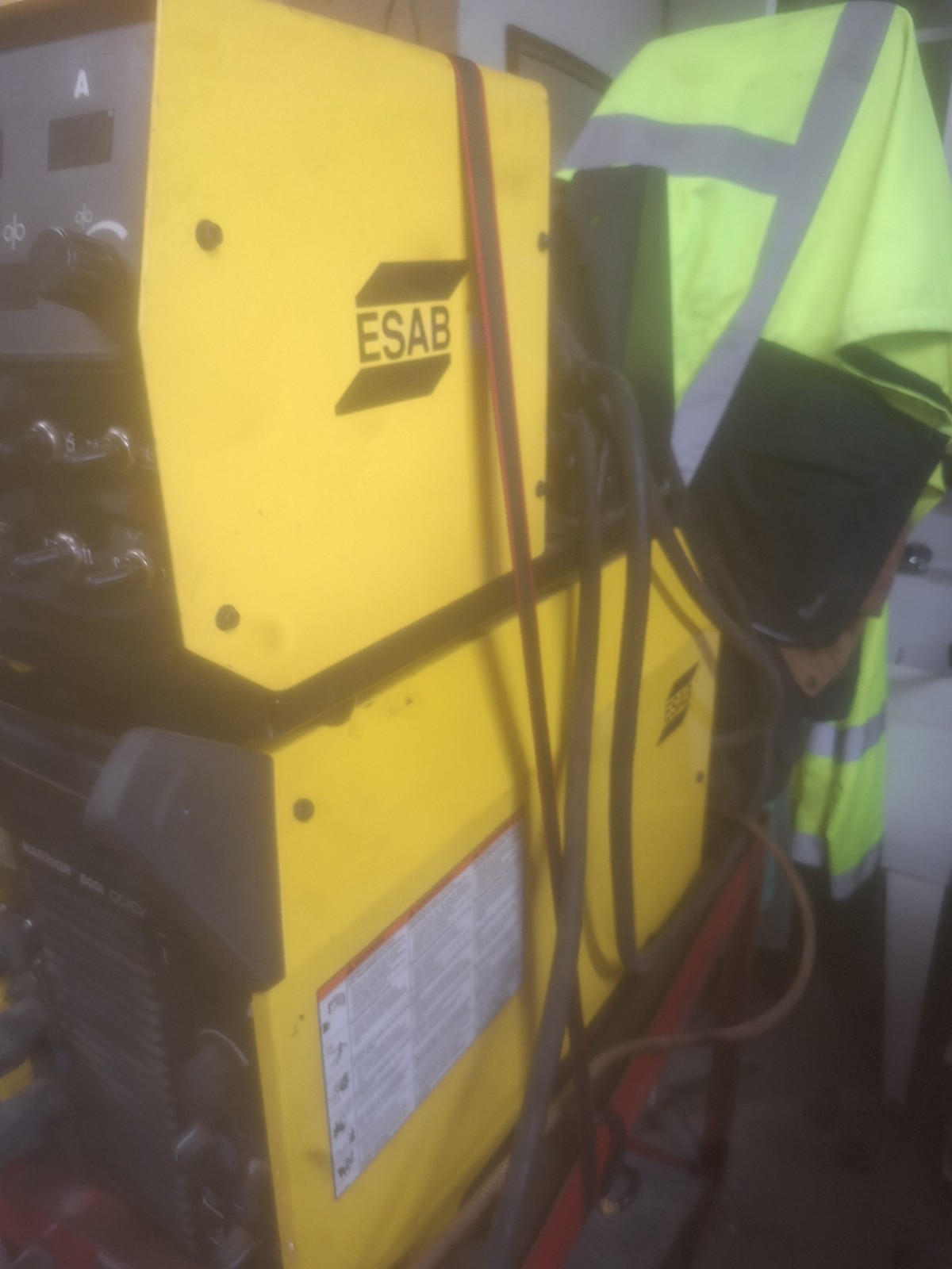 ESAB Warrior 500i cc/cv mig tig and Stick w/ robust