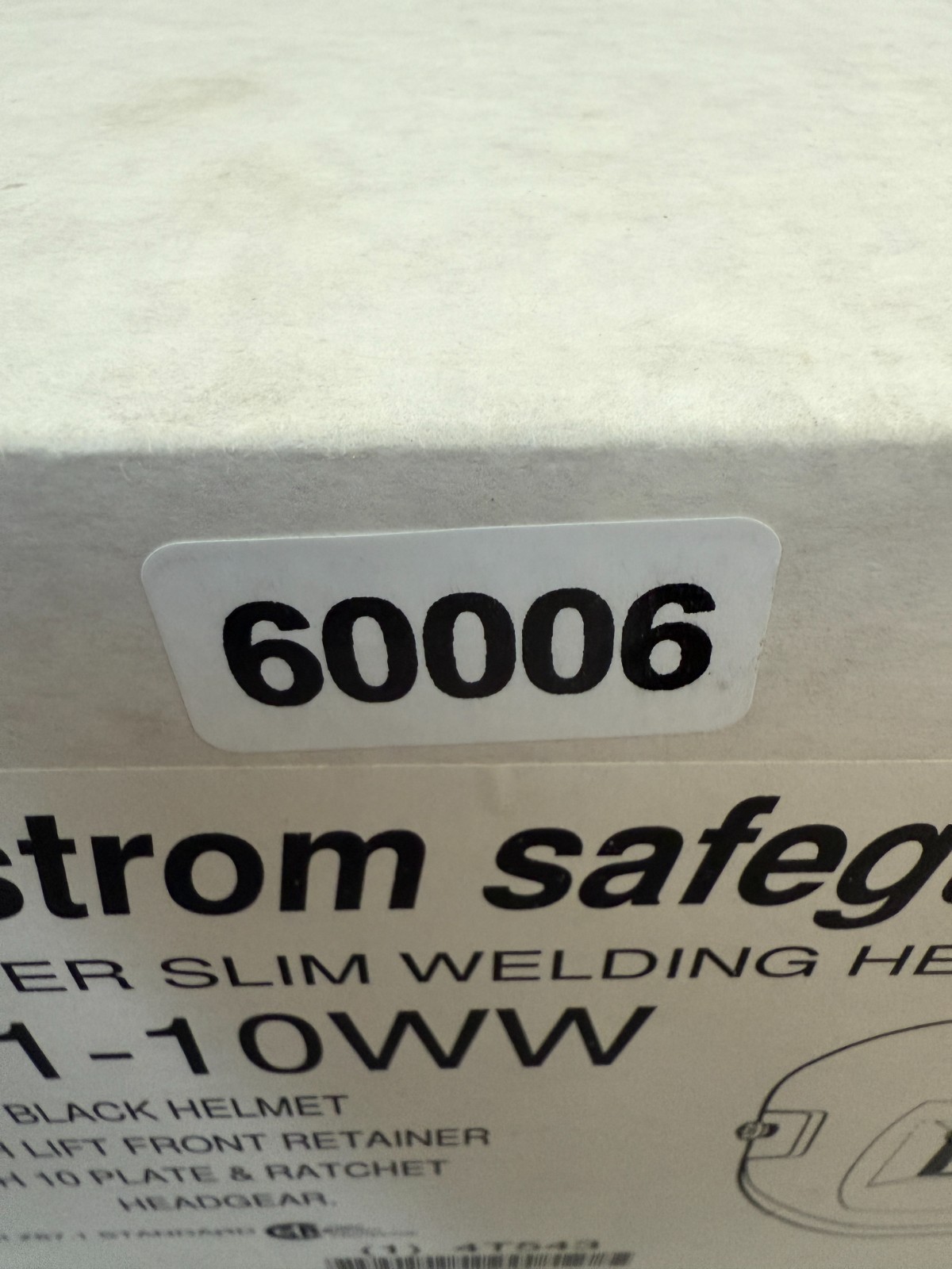 Sellstrom Safeguards Welding Helmet Slim Lift Front SH 10 29301-10WW USA Made