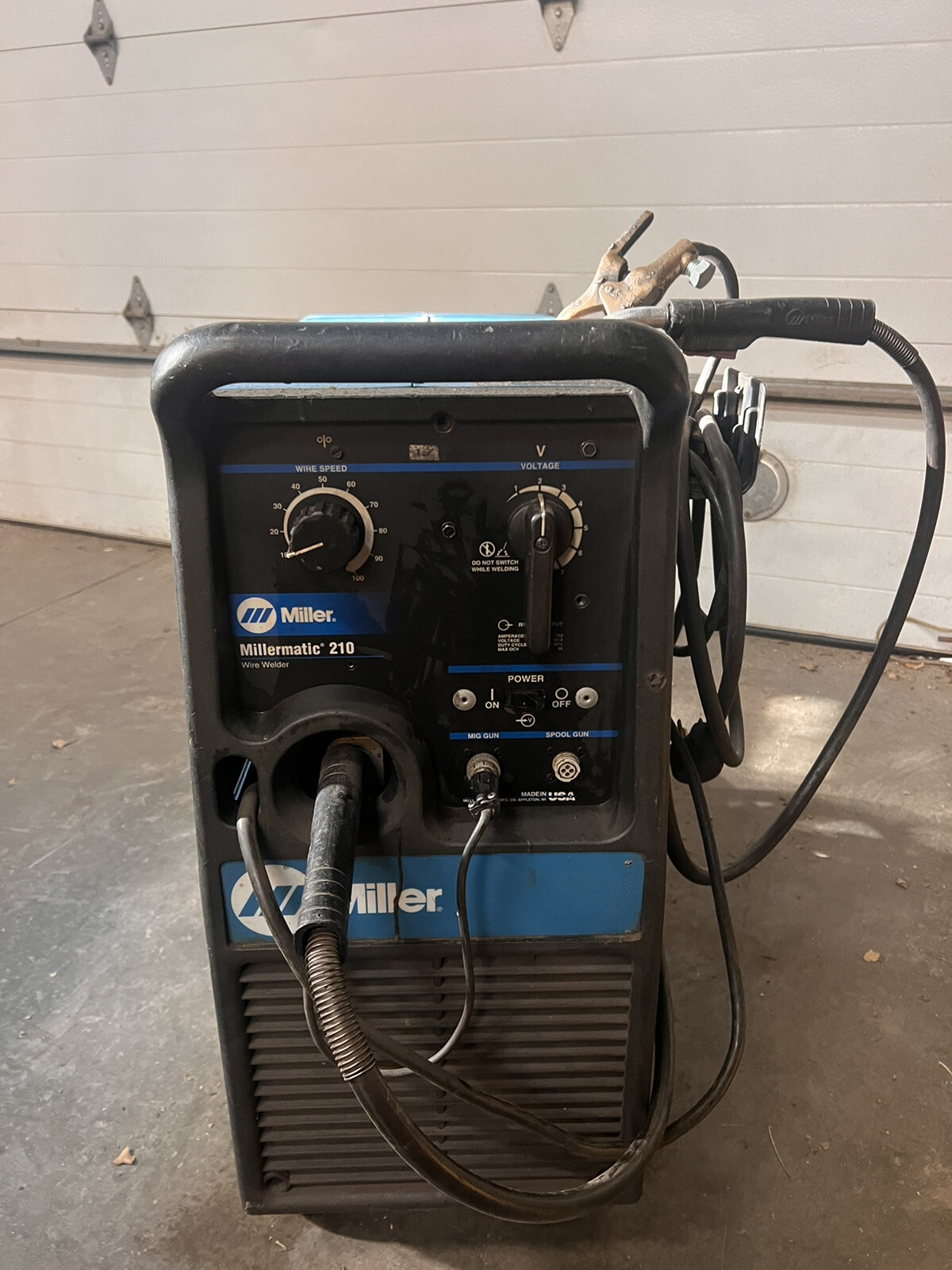 Millermatic 210 AC/DC Welder 225 AMP – Government Surplus – WE SHIP