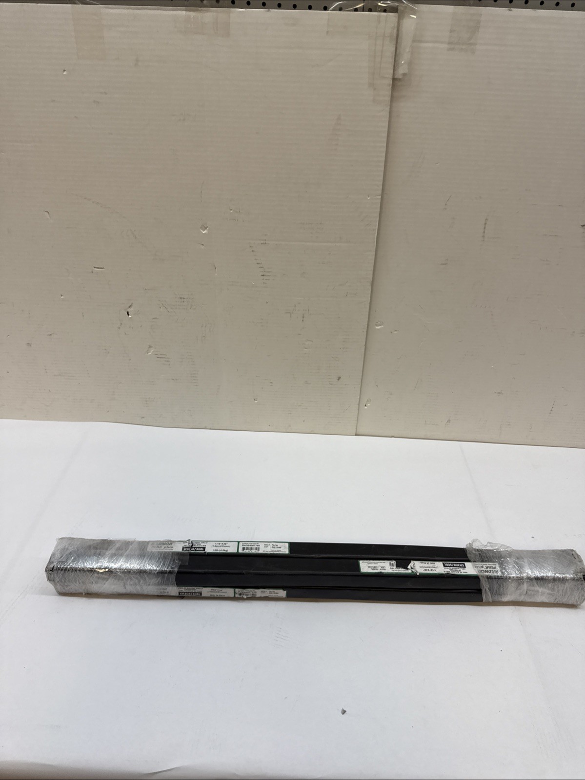 Lot Of 4 1/16″ X 36″ ER308/ER308L RADNOR™ PEAK™ plus Stainless Steel TIG Rod