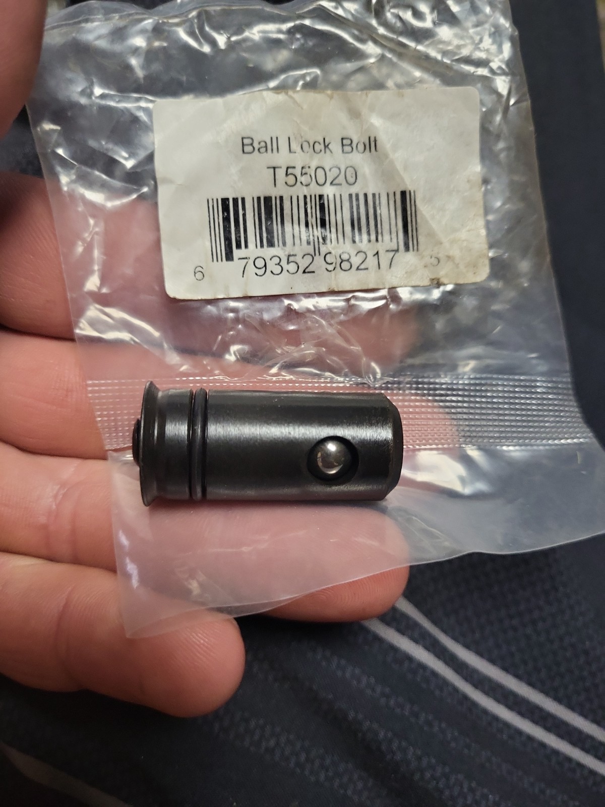 BUILDPRO T55020 Flush Ball Lock Bolt 5/8 Od