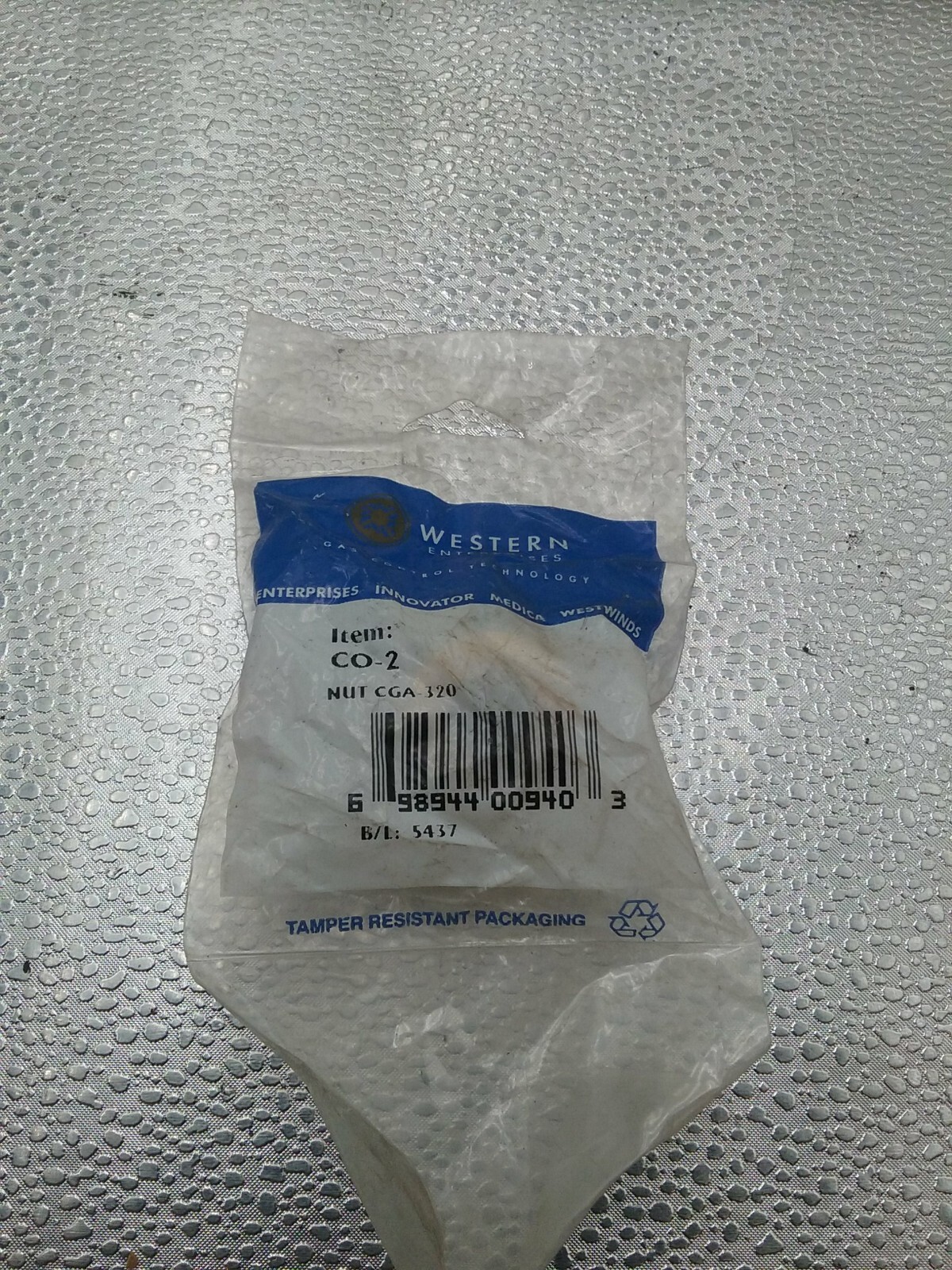 Western Enterprises CO-2 Regulator Inlet Nut Carbon Dioxide Brass CGA-320