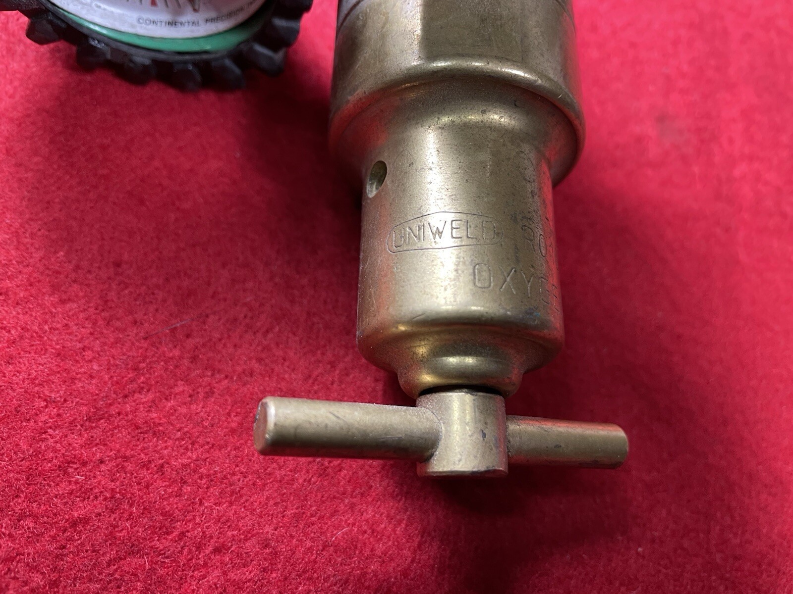 Uniweld Oxygen And Acetylene Regulators, Gas RMC100, Oxygen RO100