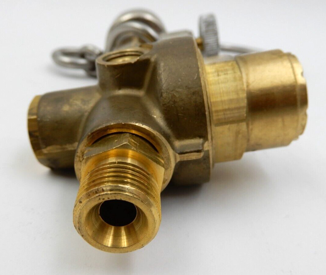 SIEVERT 309133 PRESET REGULATOR, SINGLE STAGE, POL, 27 PSI, USE WITH: PROPANE