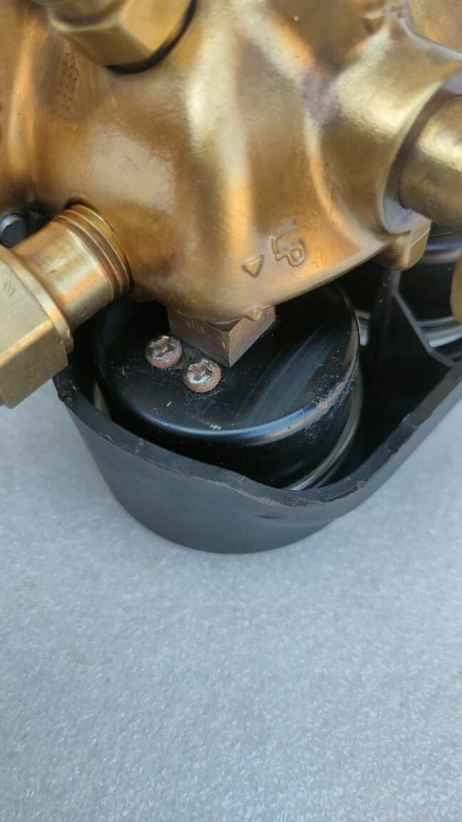 VICTOR ESS4-125-540 OXYGEN GAS REGULATOR