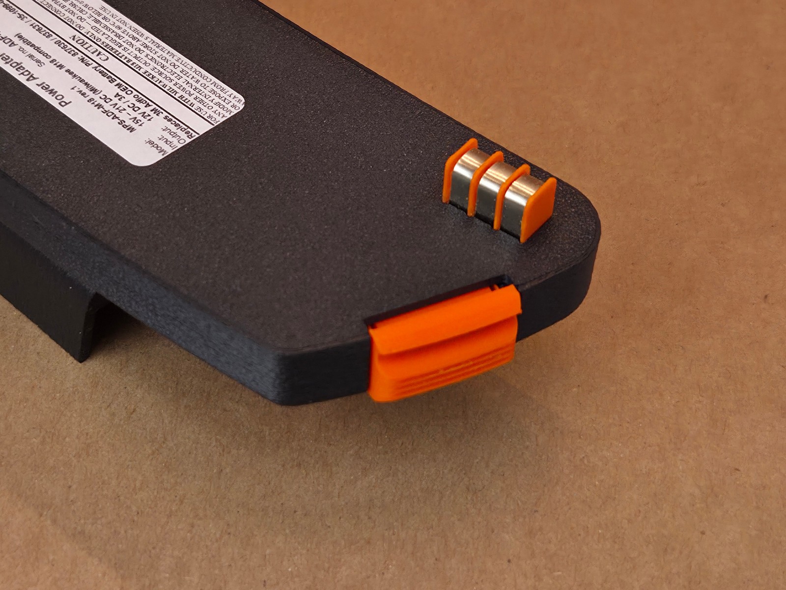 Milwaukee M18 Battery Adapter for 3M Speedglas Adflo PAPR – Regulated 12V Output