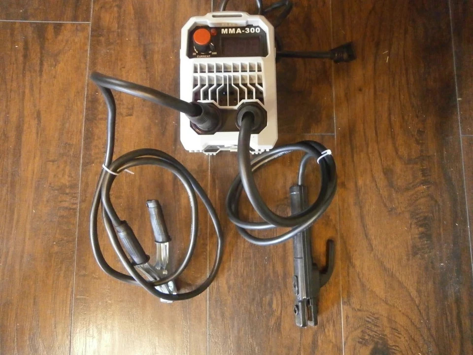 BetyBedy Stick Welder, Portable Mini Welding Machine, 110V MMA-300Amp Welder Mac
