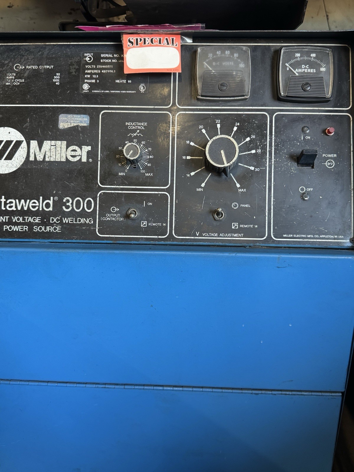 Miller Welder Deltaweld 300 14 Pin Pallet Mount Used – Refurbished