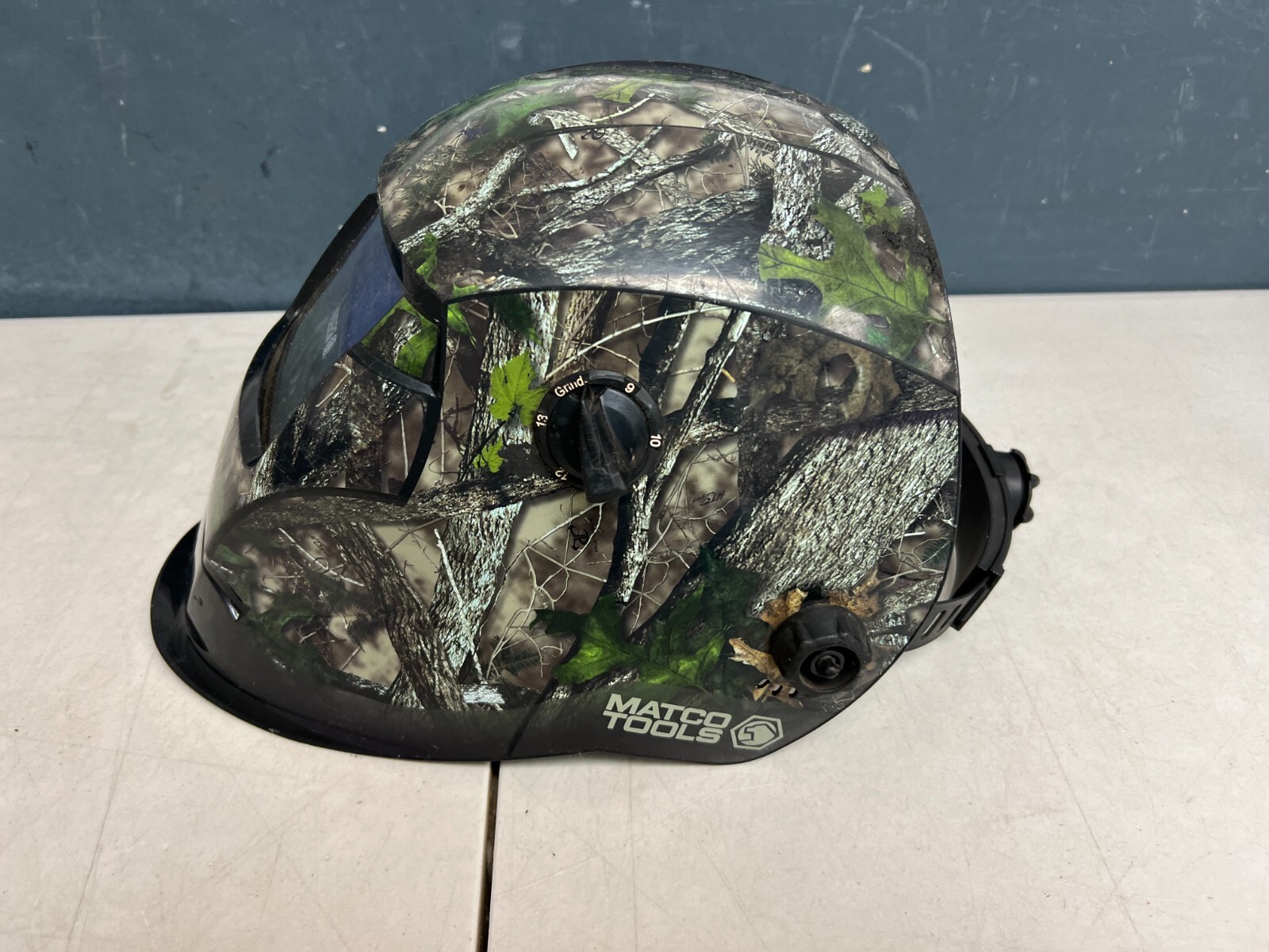 Matco Tools ADEW173VGR Camo Auto Darkening 173 Series Welding Helmet