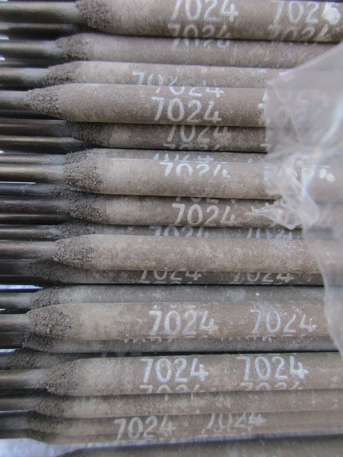 Welding Rods/Electrodes ~ 7024 ~ 1/8″ ~ 11.5 Pounds