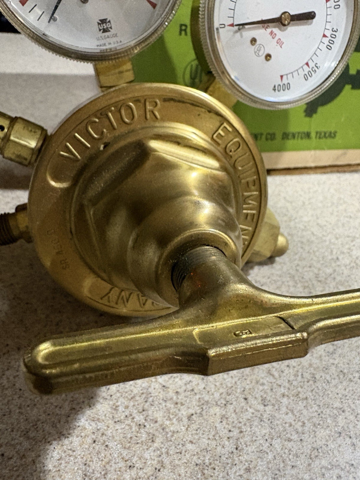 Vintage Brass Victor Safety Regulator SR 450D-540 . For Oxygen Tank