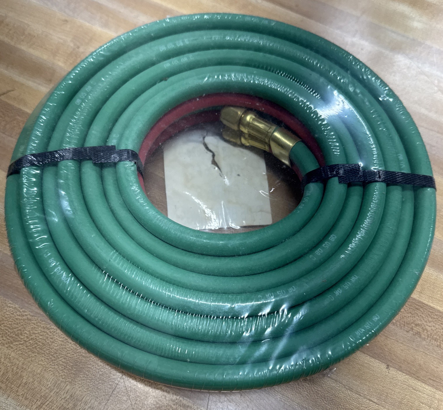 1/4″ TWIN GRADE R WELDING HOSE 25’ Type BB Fittings – UNUSED