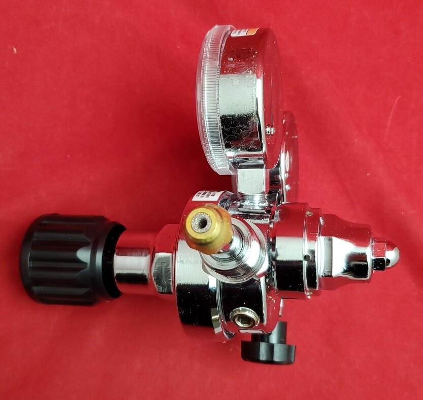 VICTOR GPT270-80-580-BV4M High Purity Compressed Gas Regulator CGA-580