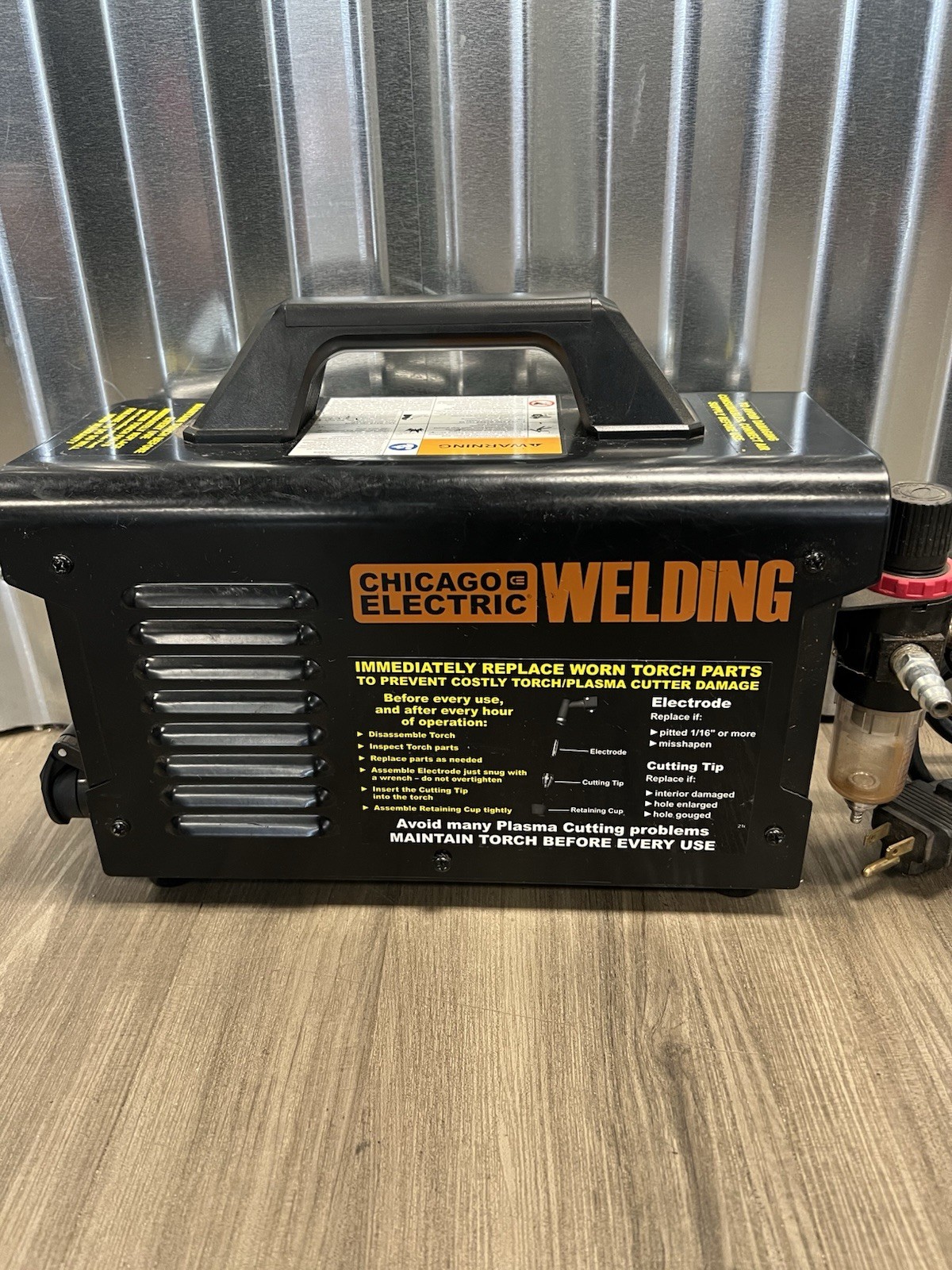 Chicago Electric Welding 20 Amp Plasma Cutter-UNTESTED