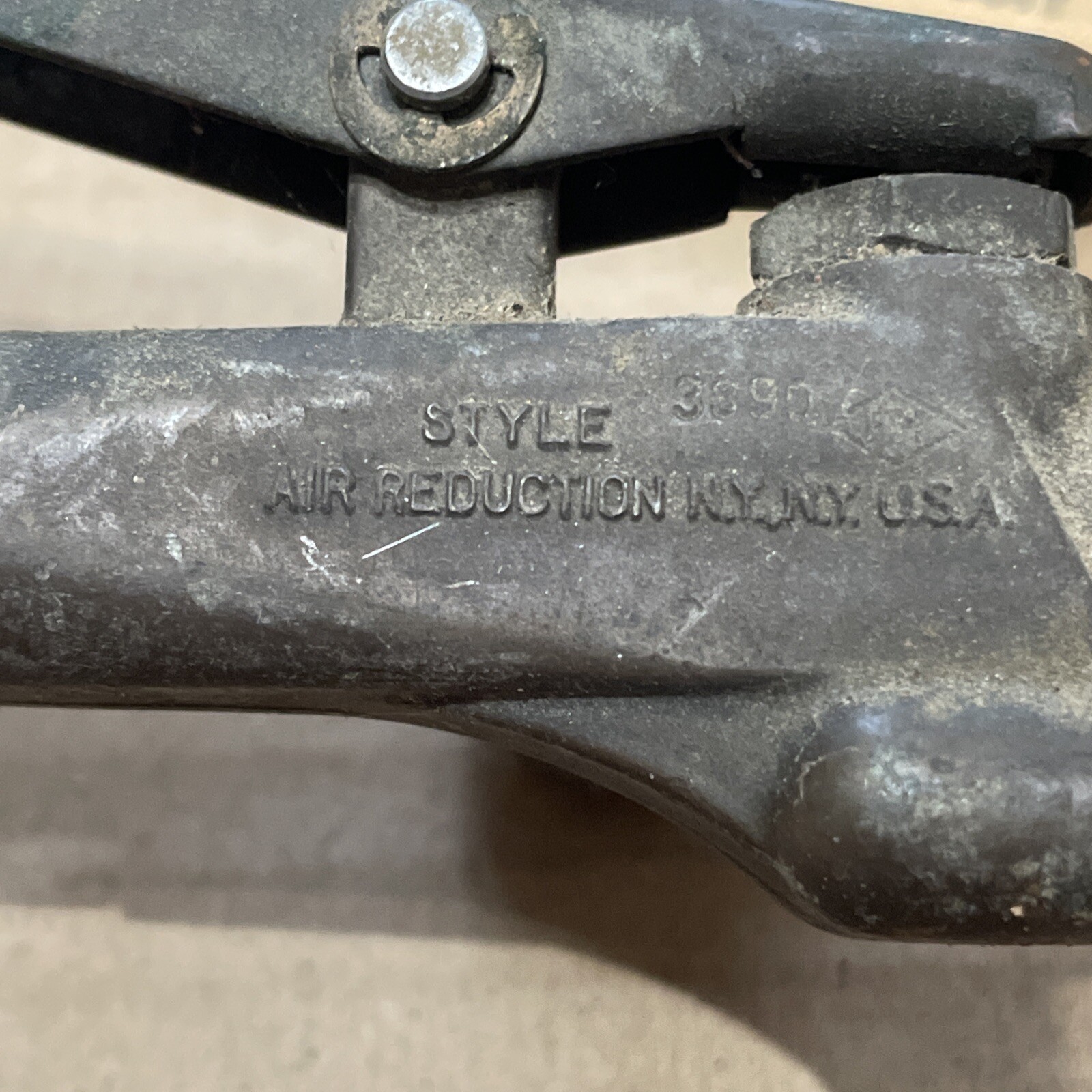 Vintage Airco 3890 Cutting / Welding Torch Vintage Brass 19” Long Made In USA !