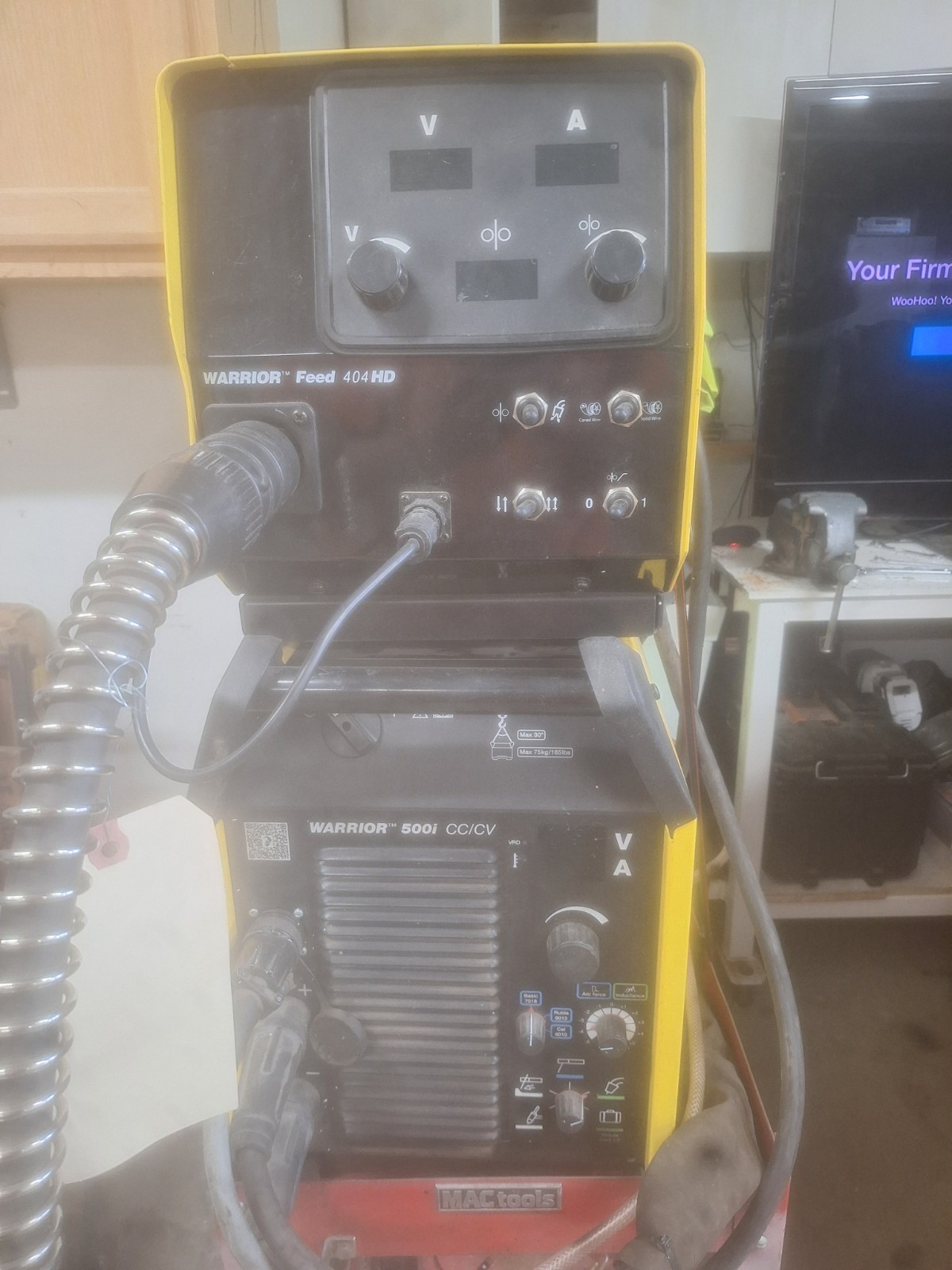 ESAB Warrior 500i cc/cv mig tig and Stick w/ robust